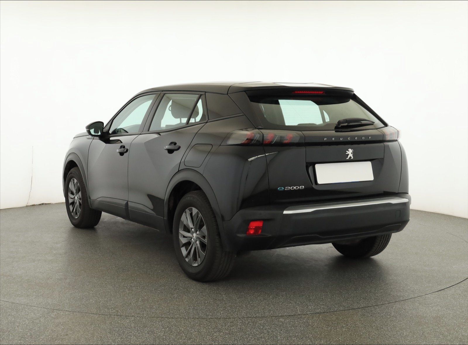 Peugeot 2008, 50 kWh, SoH 91%, Active - fotka 4