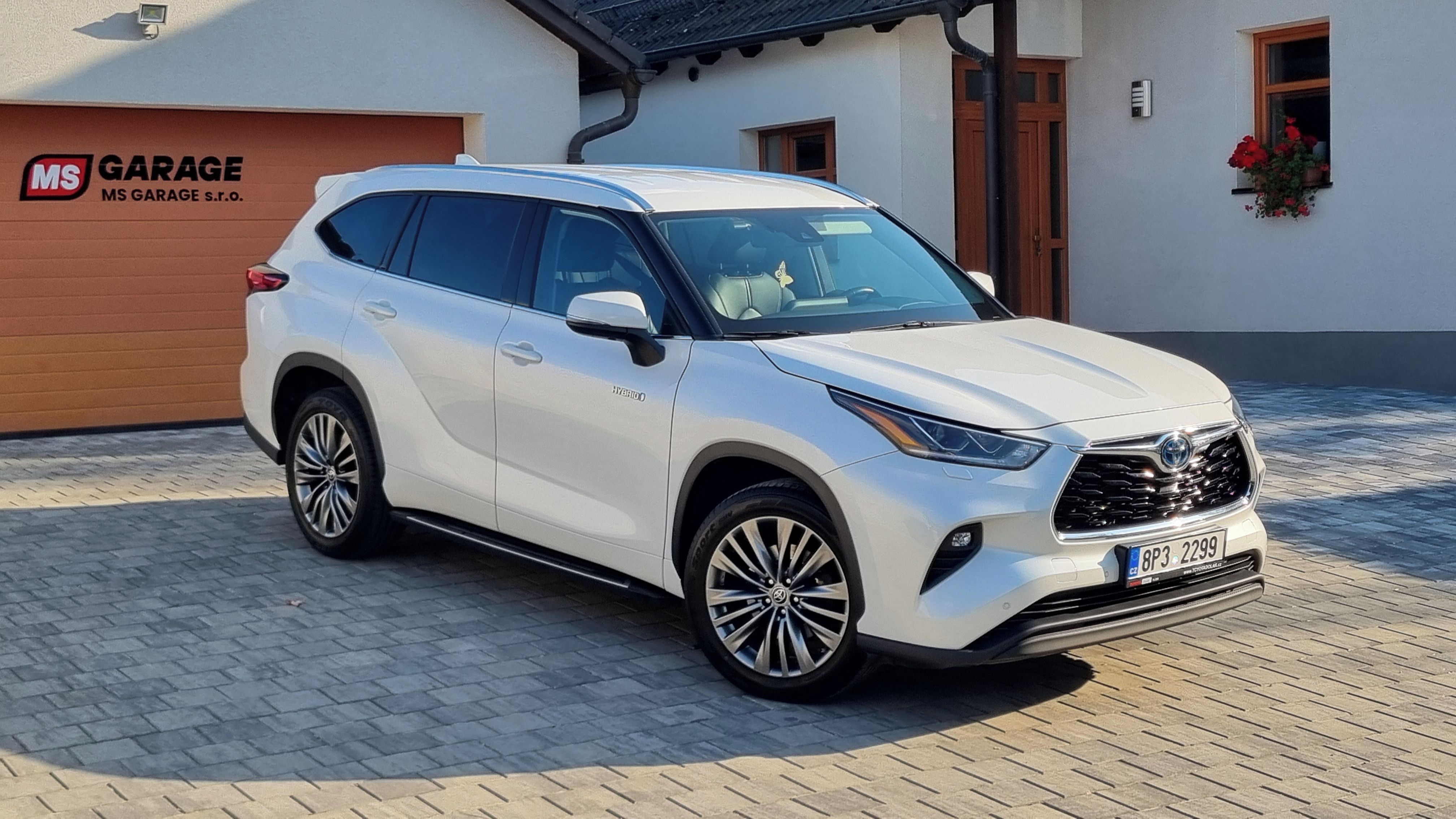 Toyota Highlander, Hybrid AWD 7 míst