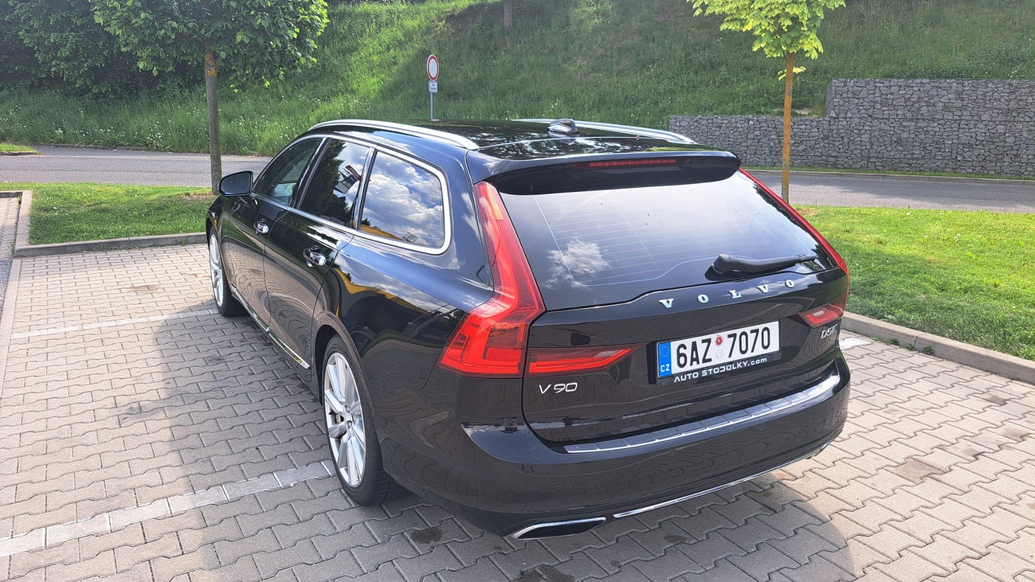 Volvo V90, top stav - fotka 3