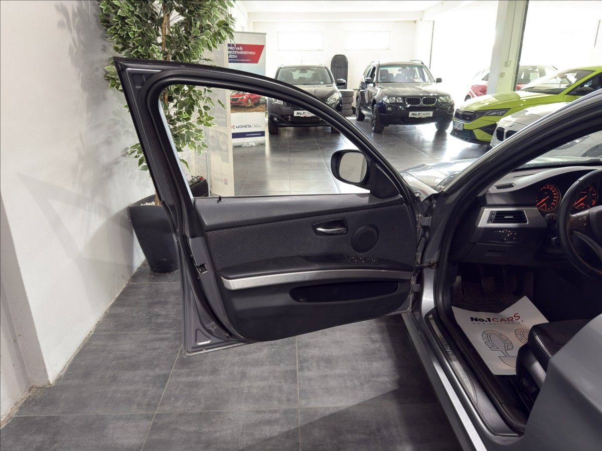 BMW Řada 3, 2,0   i 125KW ANGEL NAVI TEMPO - fotka 6