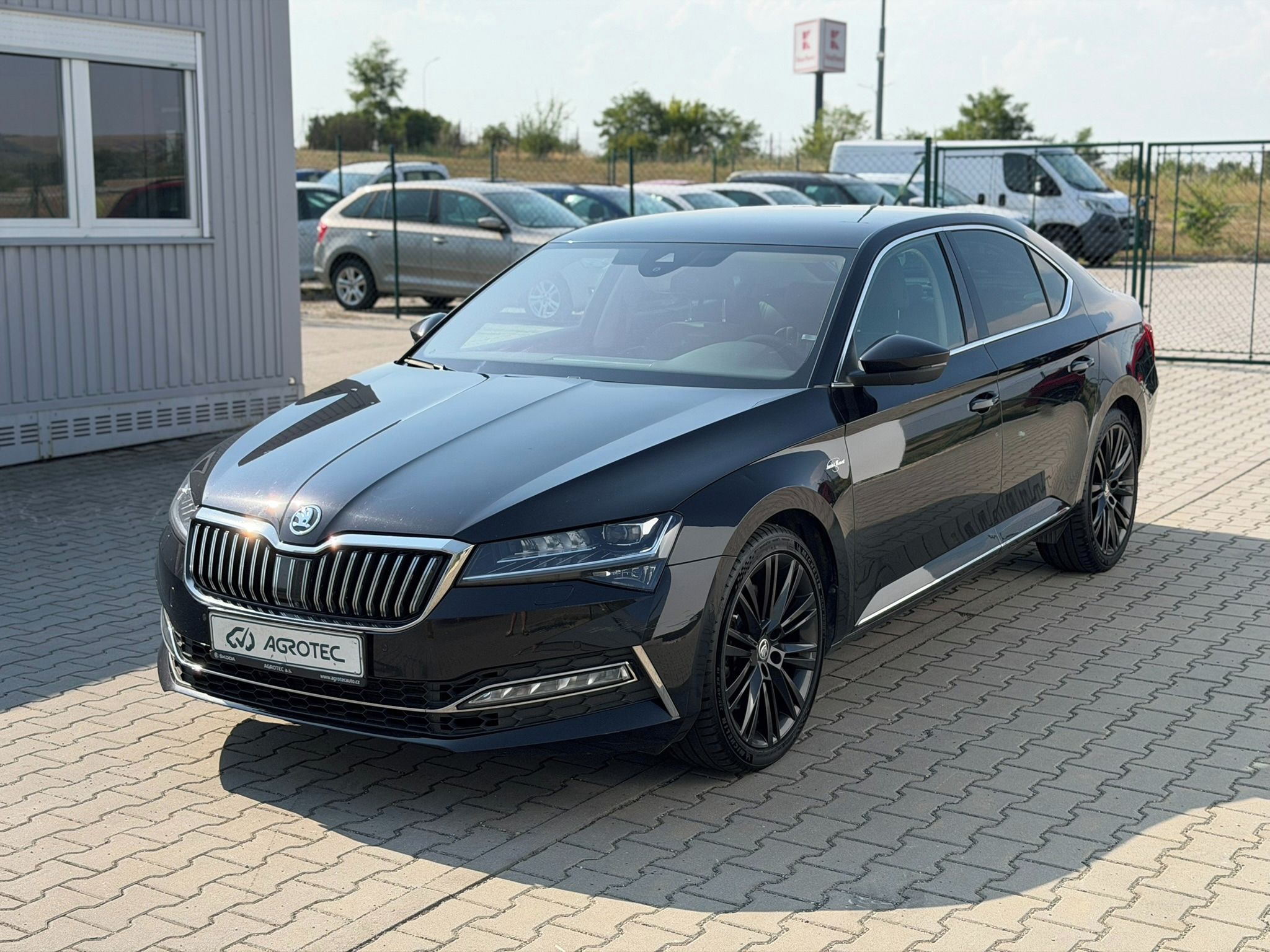 Škoda Superb, 2.0 TSI 206kW L&K 4x4 DSG - fotka 3