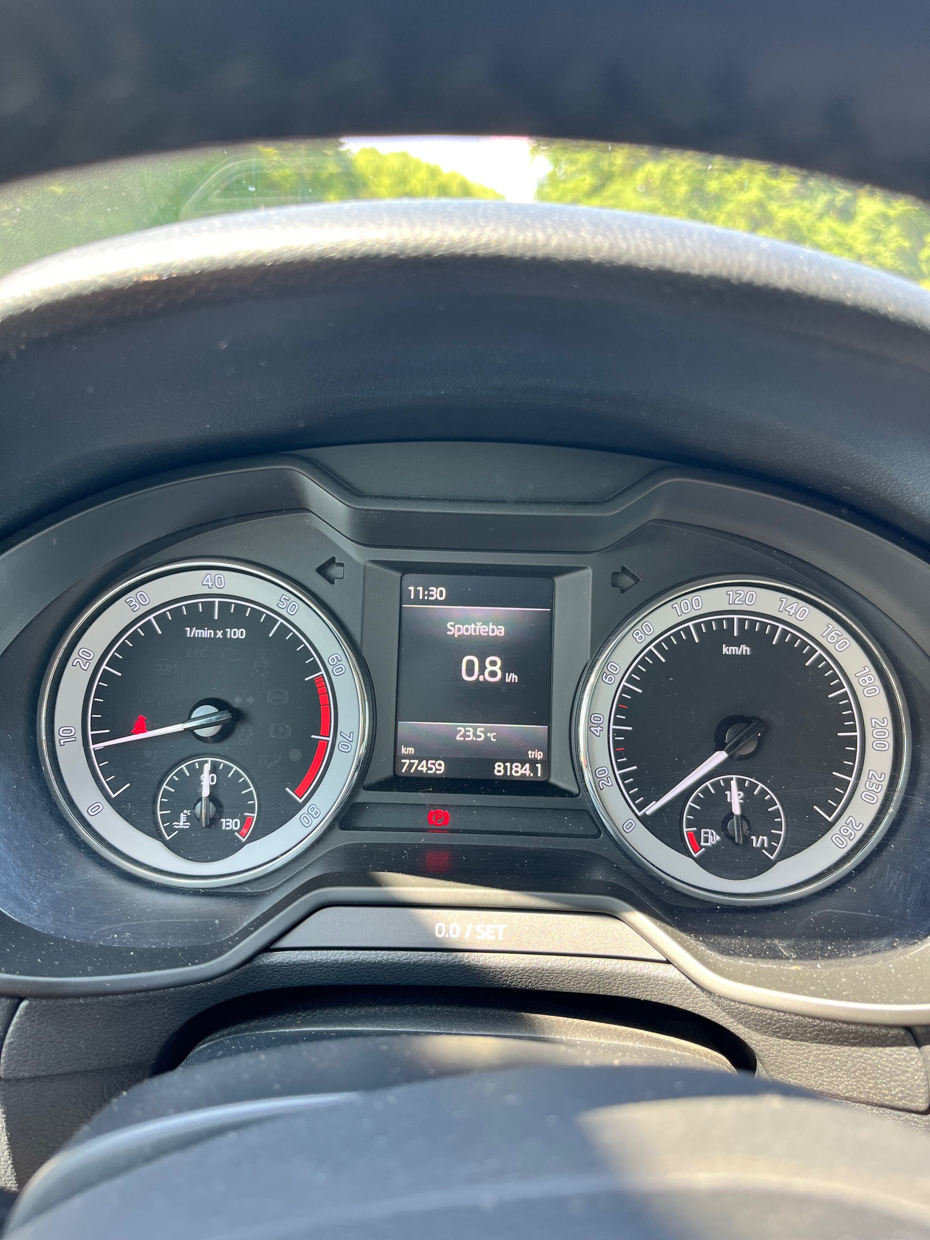 Škoda Octavia, ŠKODA OCTAVIA 1.8 TSI 132 kW - fotka 6