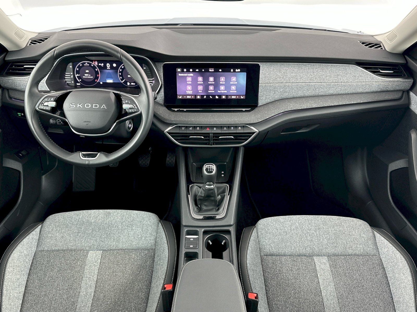 Škoda Octavia, Combi 1.5TSI 85kW Top Selectio - fotka 5