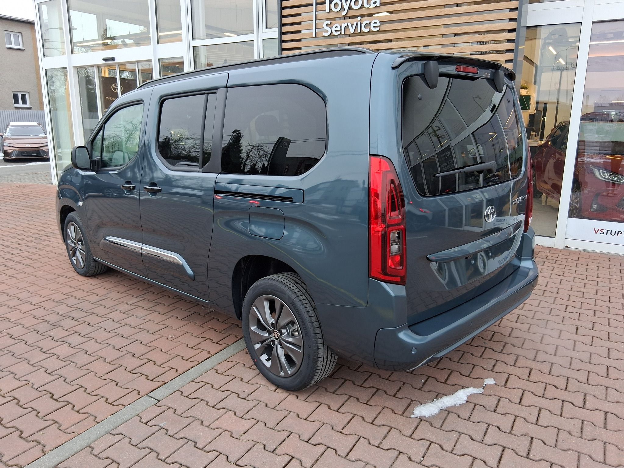 Toyota Proace, Proace City Verso 1.5D AT VIP - fotka 4