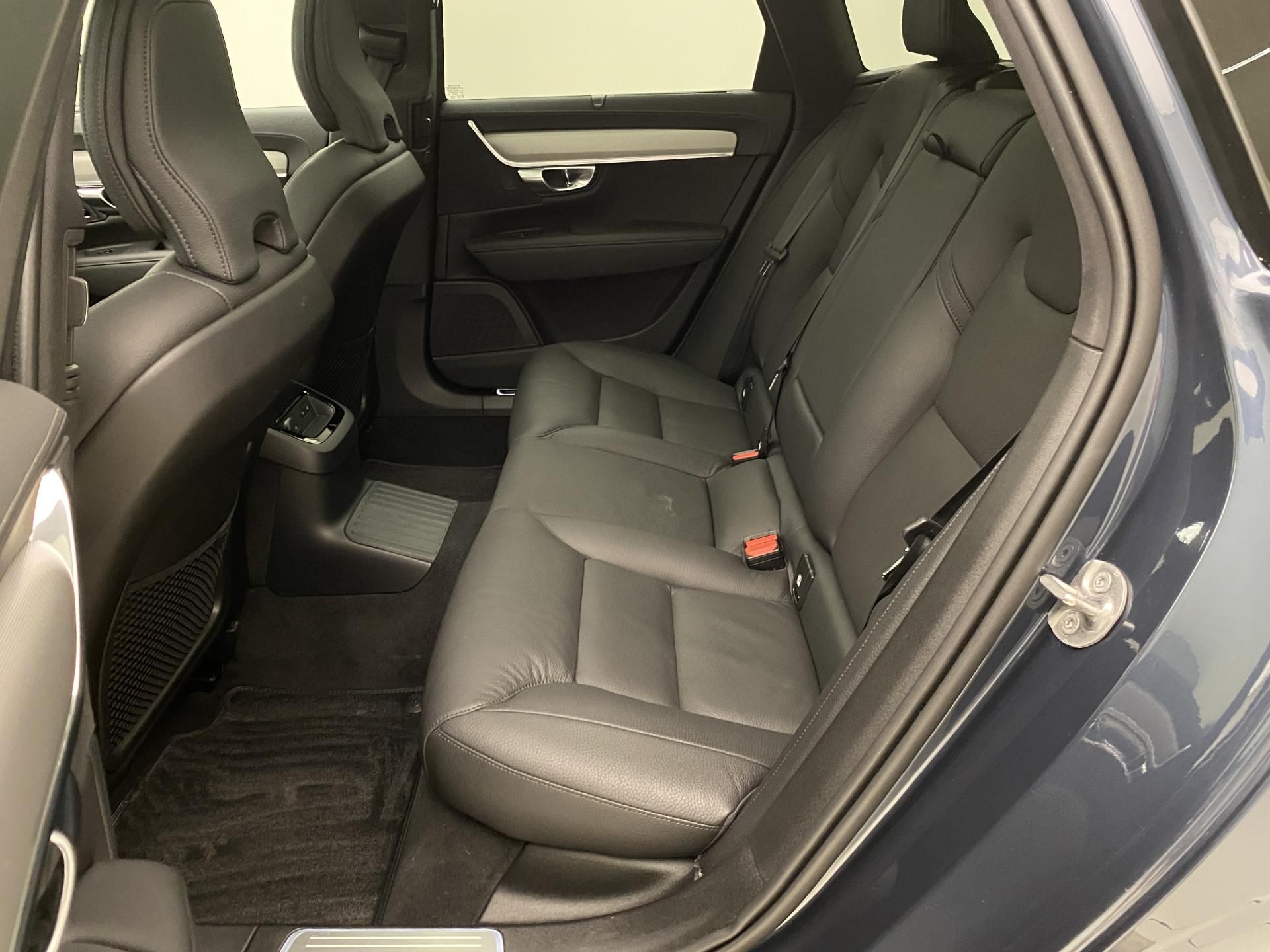 Volvo V90, T8 AWD RECHARGE DARK PLUS AUT - fotka 5