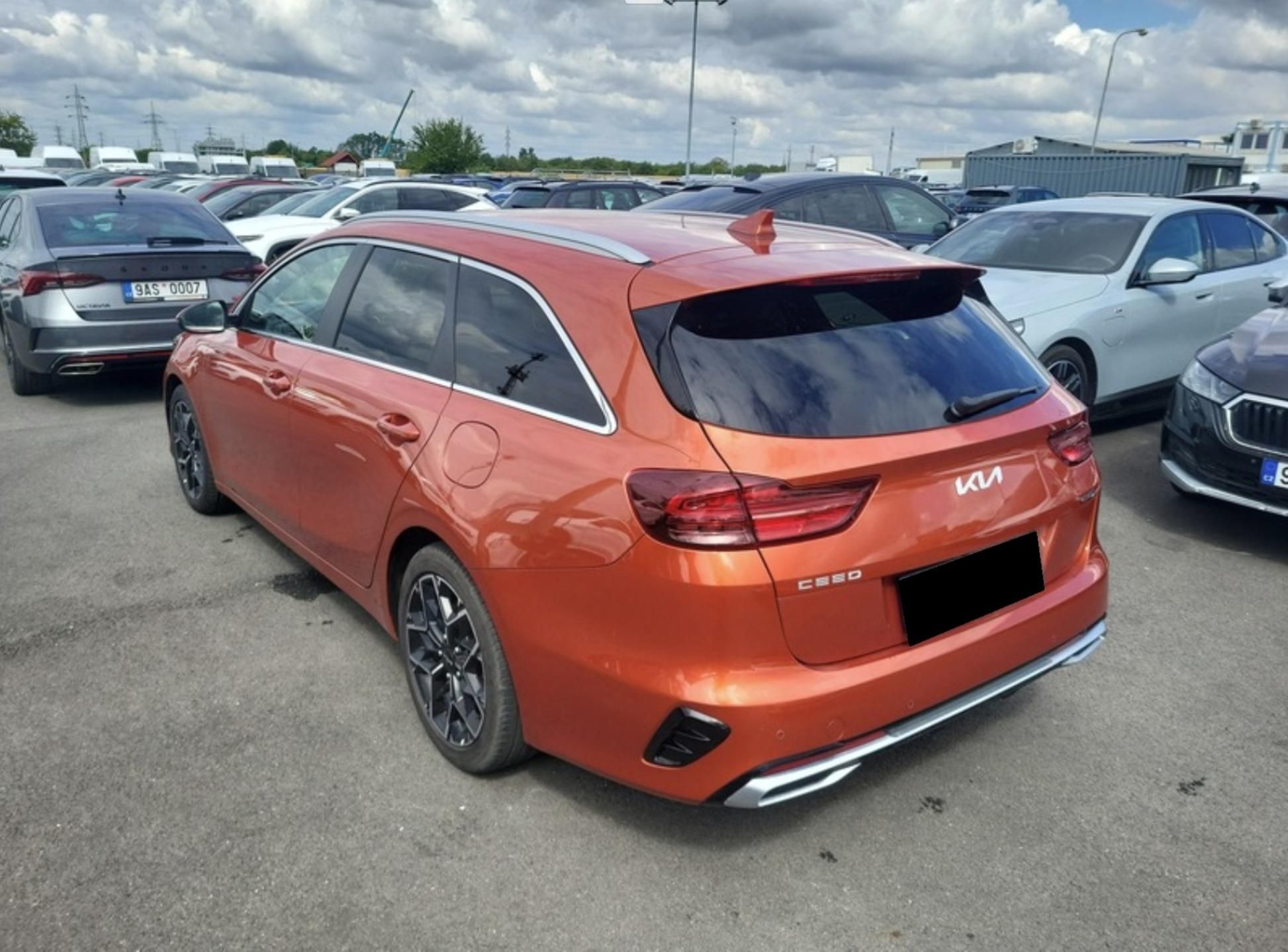 Kia Cee´d, 1.5T-GDi 118kW GT LINE AUTOMAT - fotka 3
