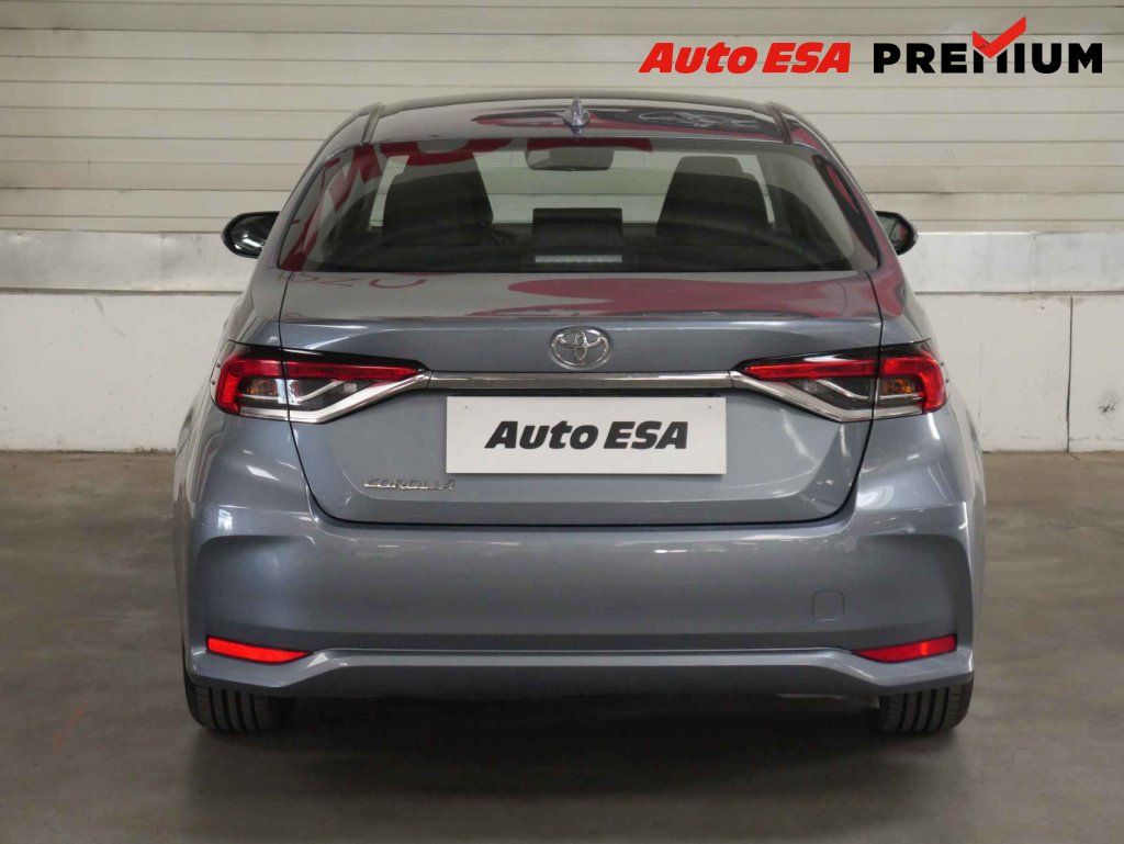 Toyota Corolla, 1.5. - fotka 5