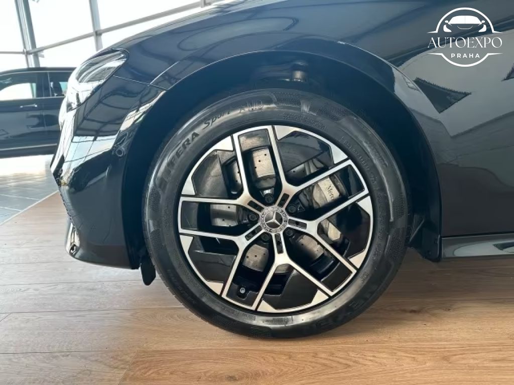 Mercedes-Benz Třídy E, 220d* AVANTGARDE*AIRMATIC* - fotka 4