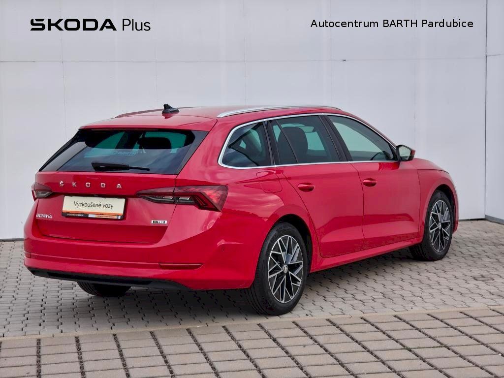 Škoda Octavia, Combi / 1,5 TSI / 110 kW / Sty - fotka 2