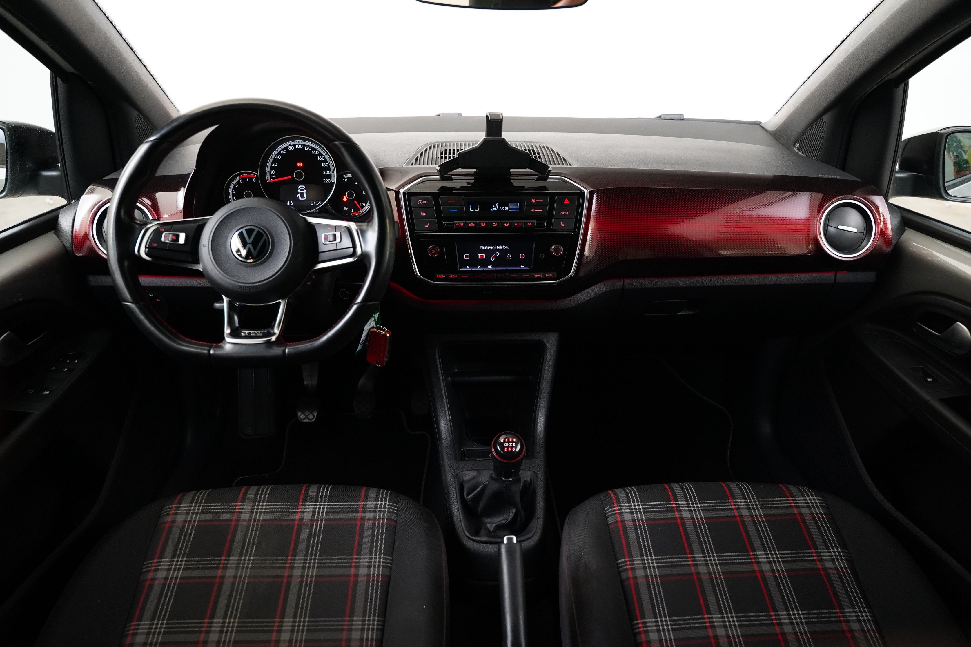 Volkswagen Up!, 1.0 TSI 85 kW GTI - fotka 5