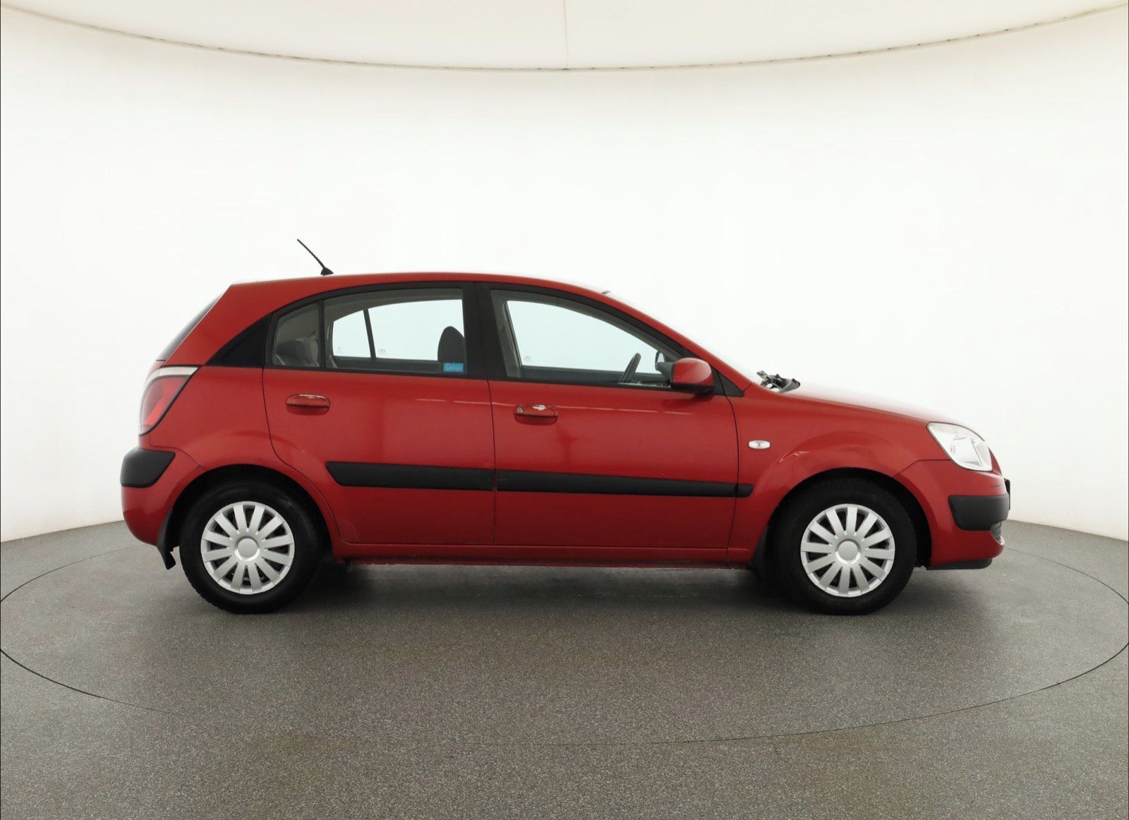 Kia Rio, 1.4 16V, Tažné, jezdí výborně - fotka 6