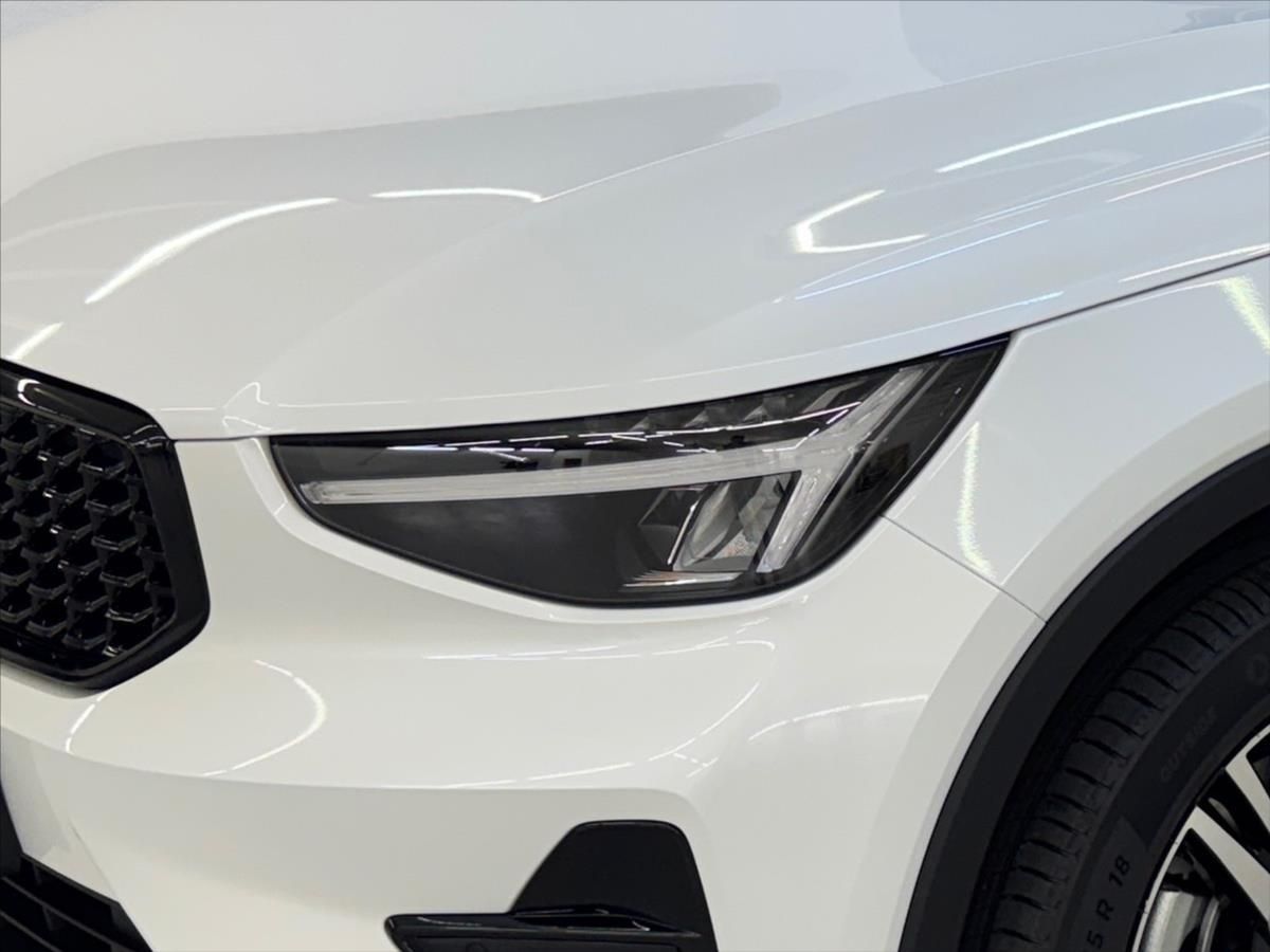 Volvo XC40, 2,0 B3 Plus Dark  8247 - fotka 5