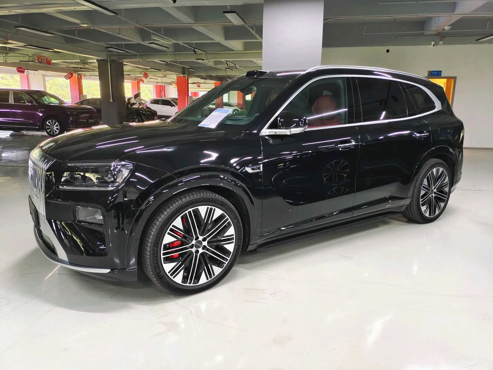 Zeekr 8X, 2.0T PHEV - fotka 3