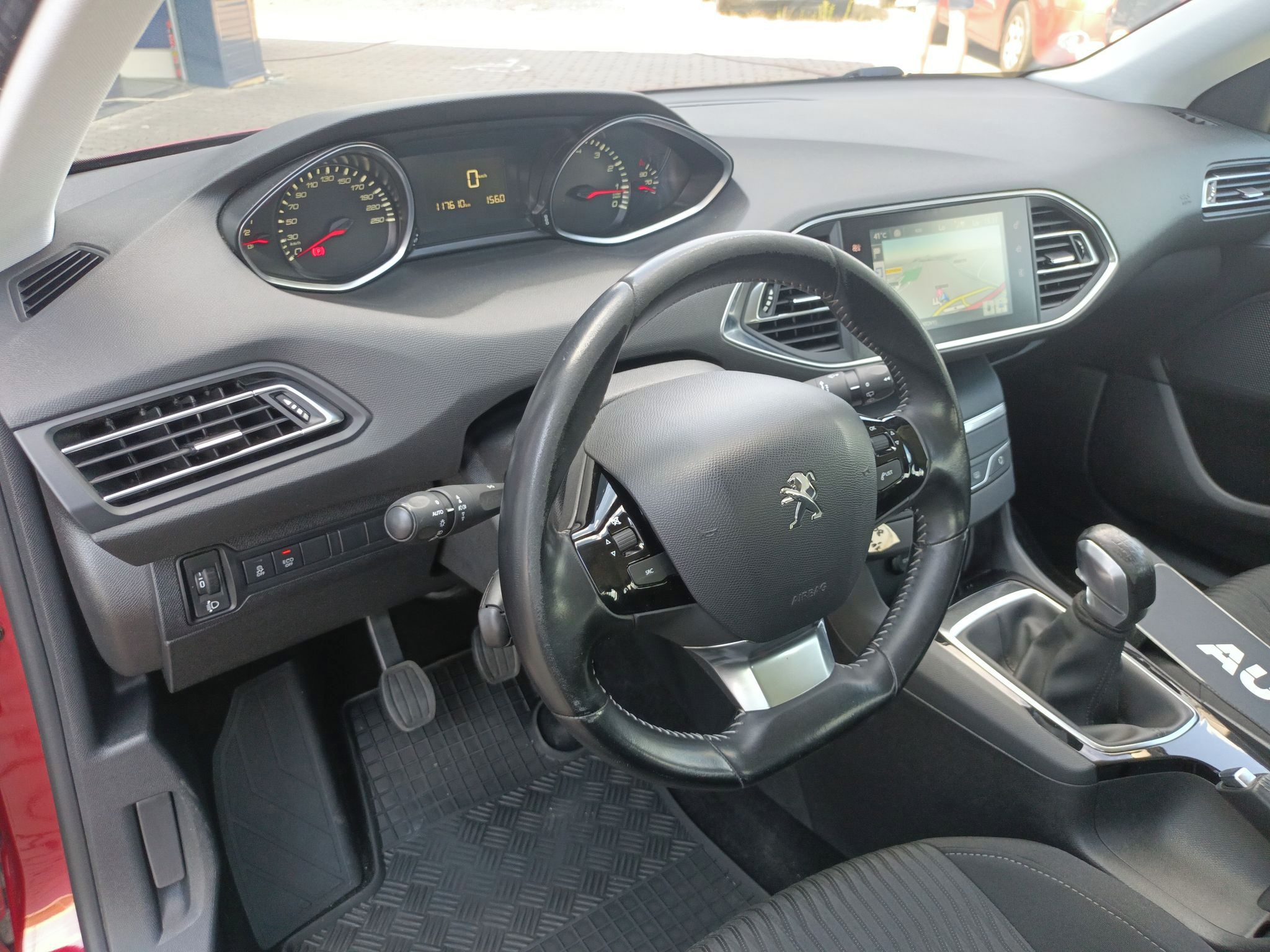 Peugeot 308, ACTIVE 1.2 PureTech 110k - fotka 2