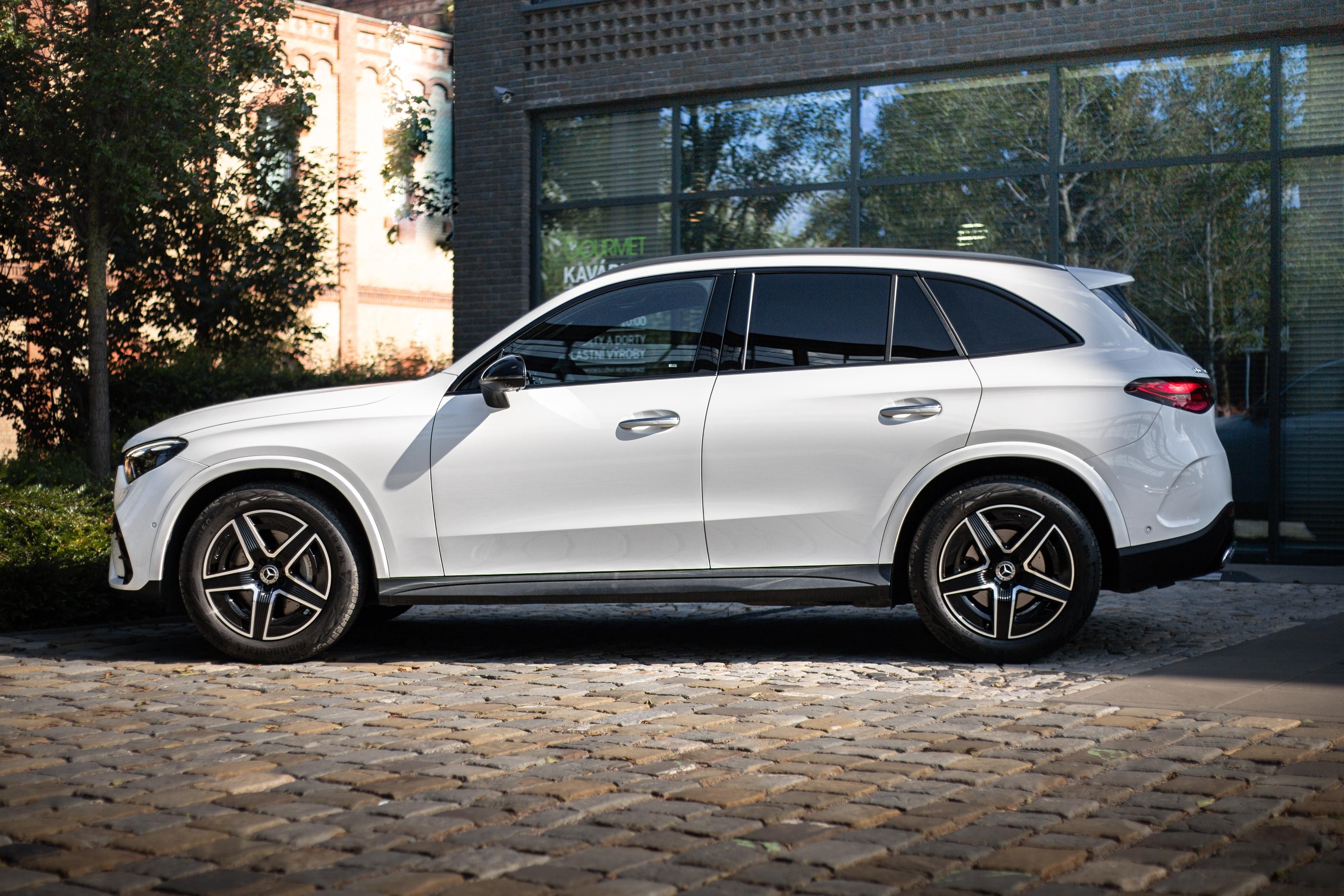 Mercedes-Benz GLC, Mercedes-Benz GLC 2.0 145kw - fotka 5