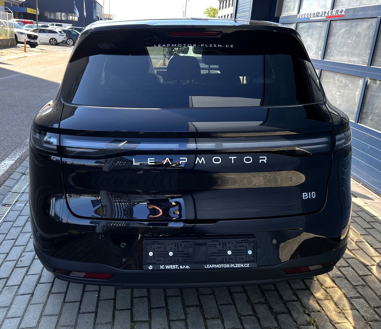 Leapmotor B10, Design Hybrid EV - fotka 4