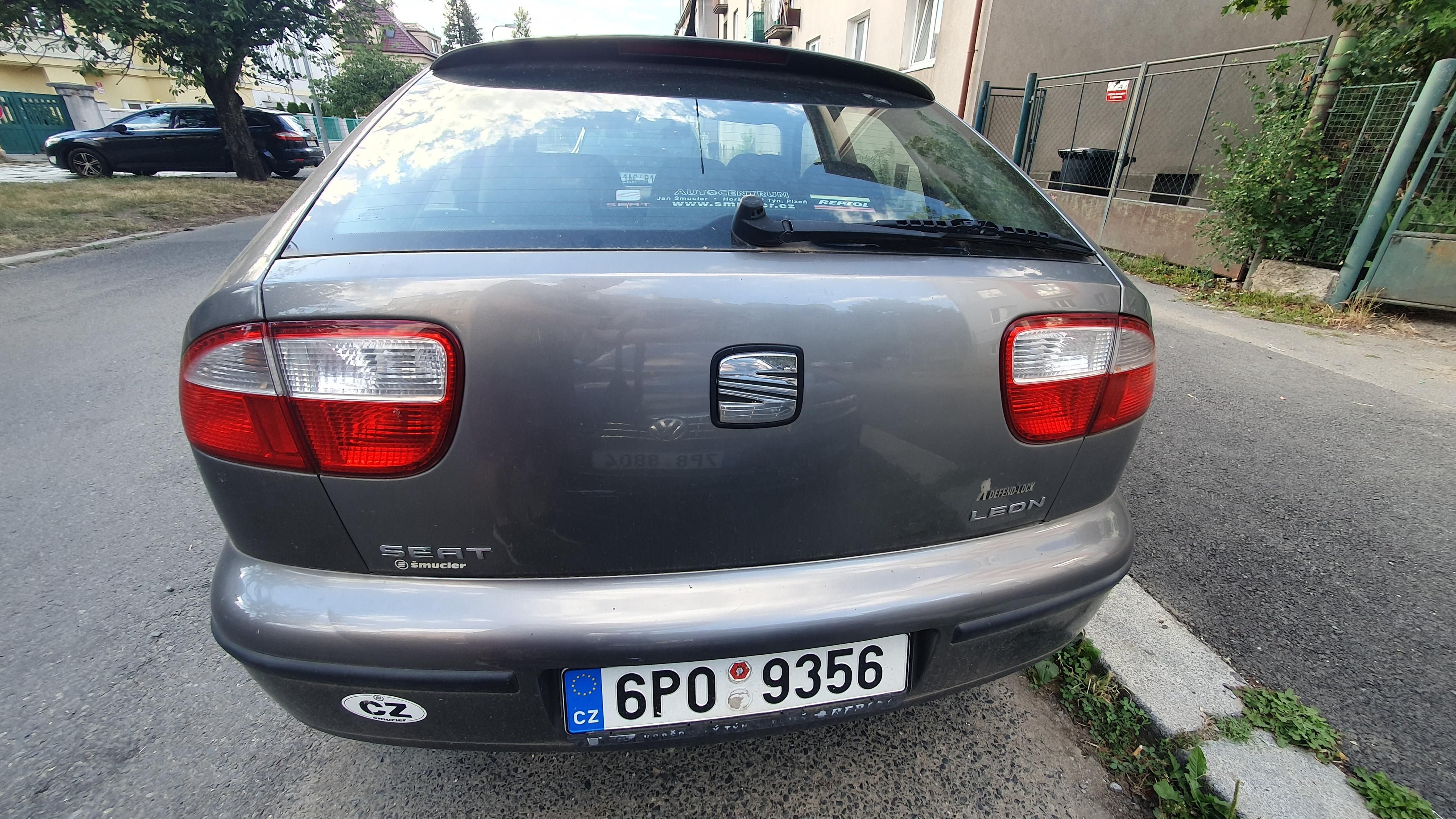 Seat Leon, 1.4 16V, r. v. 2004, 248xxx km - fotka 4