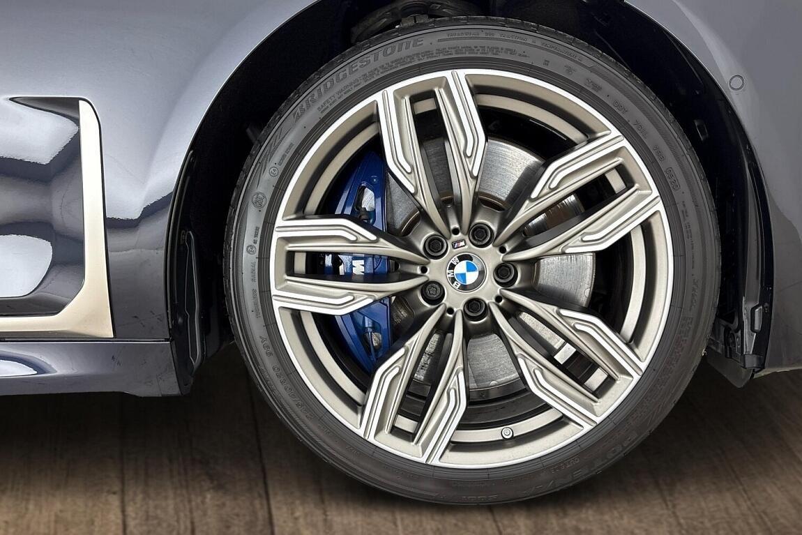 BMW Řada 7, M760Li xDrive - fotka 5