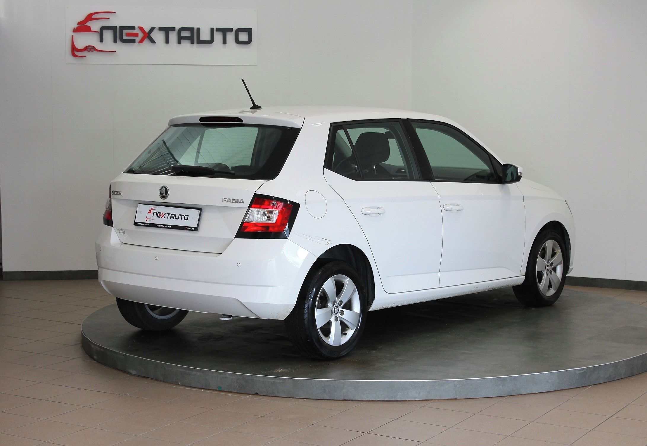 Škoda Fabia, 1.0 TSI 70kW STYLE, 1. MAJ. ČR - fotka 5