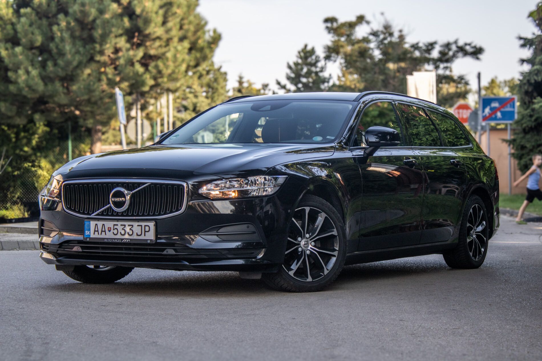 Volvo V90
