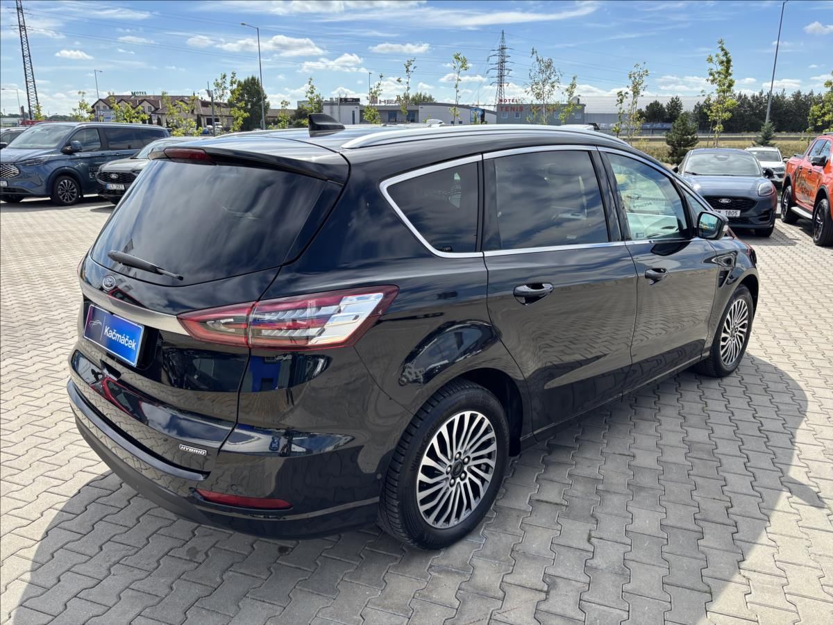 Ford S-MAX, 2,5 HEV 140kW Titanium - fotka 5