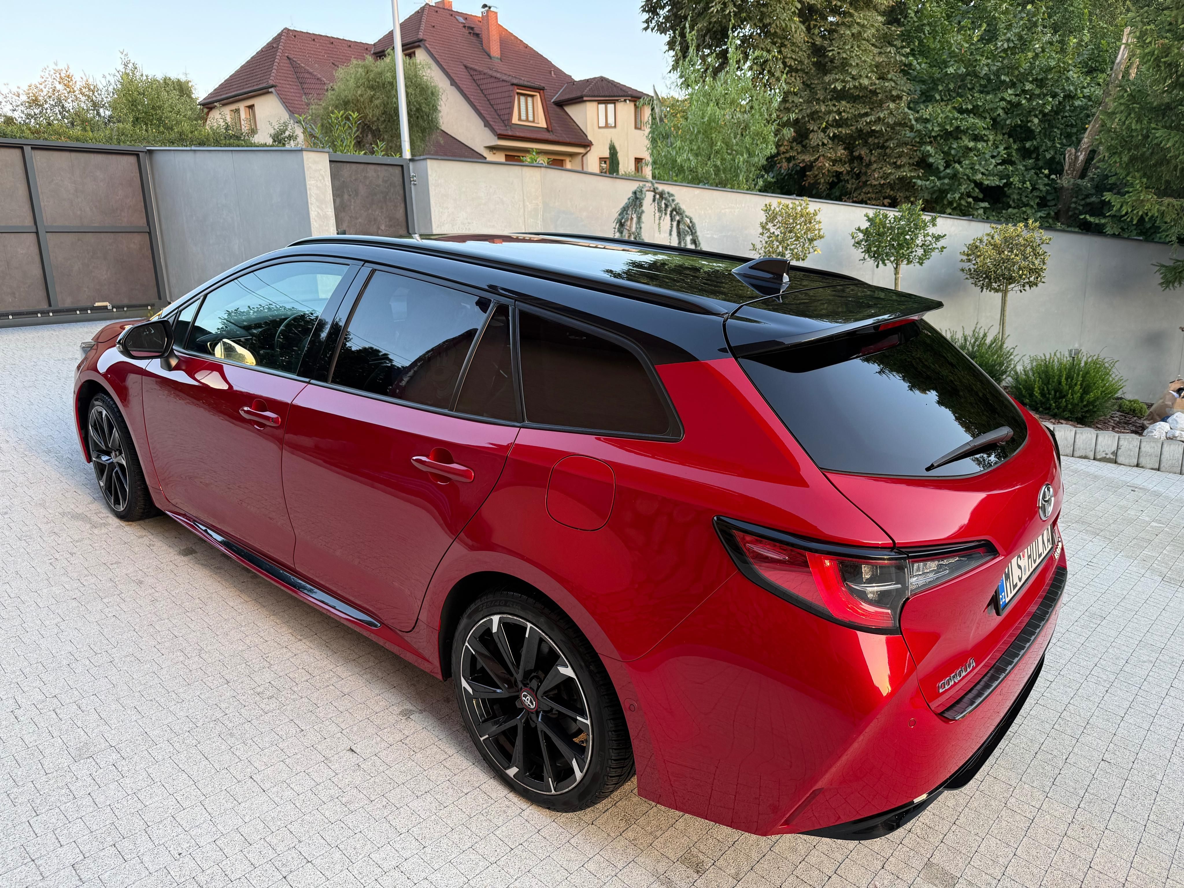 Toyota Corolla, Toyota Corolla GR 2.0 Hybrid - fotka 4