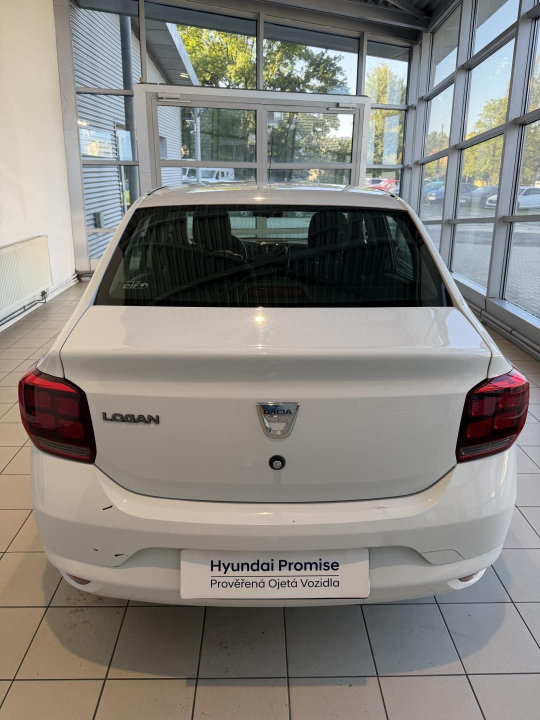 Dacia Logan, 1,2i 54kw Arctica - fotka 5