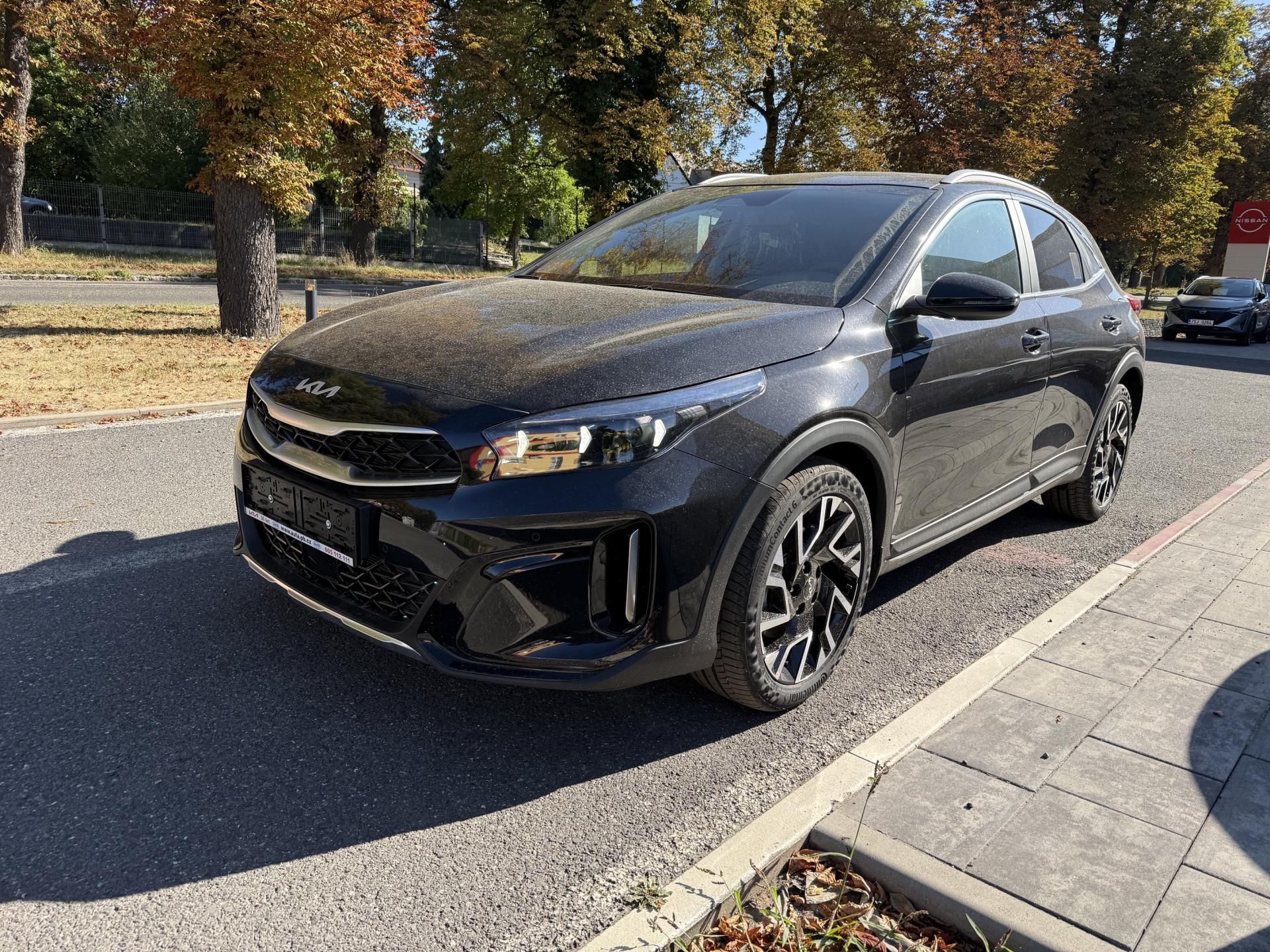 Kia XCee´d, 1.6 T-GDi Exclusive 7DCT - fotka 3
