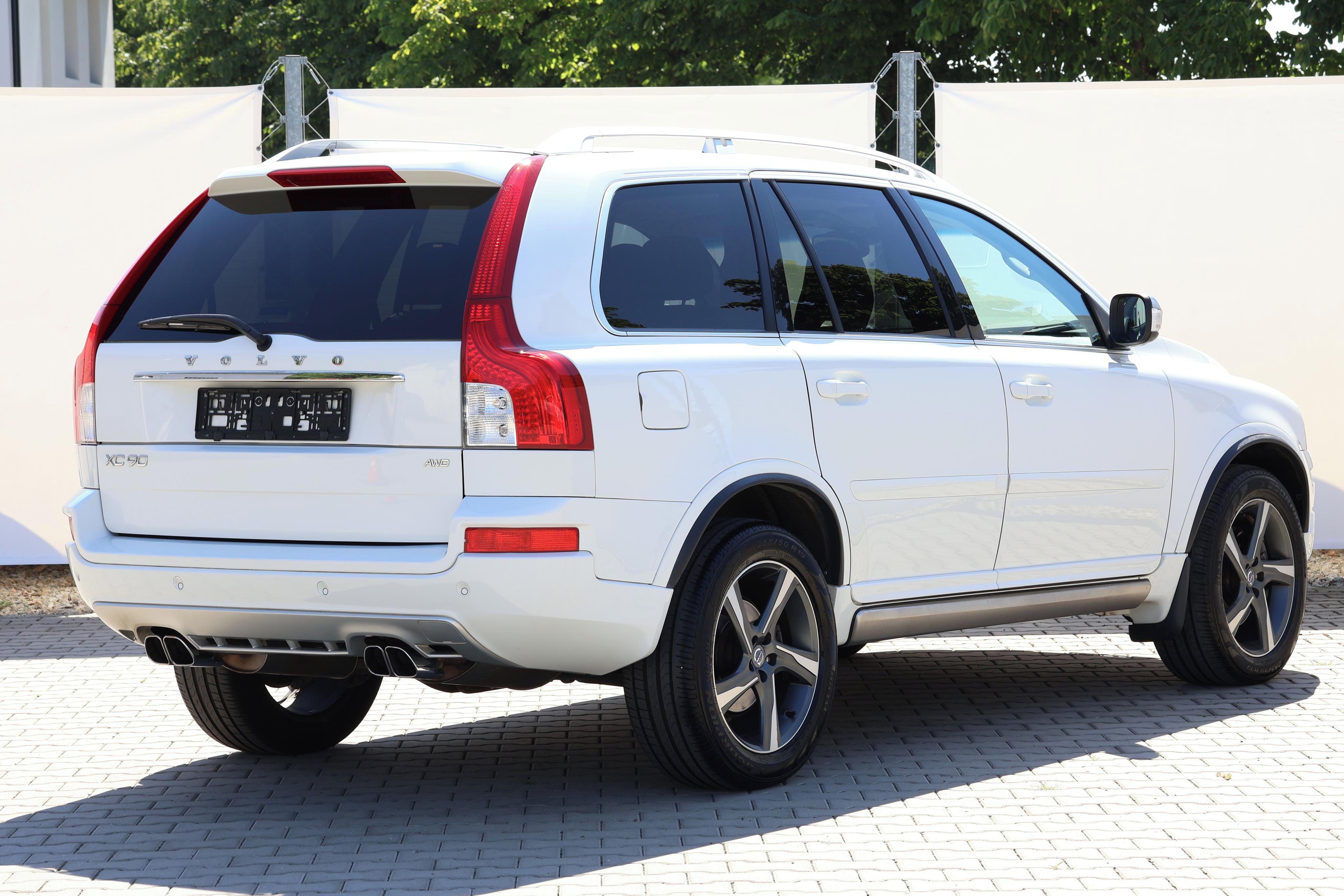 Volvo XC90, 2.4D5*147kW*R-DESING*7Míst*1MA - fotka 6
