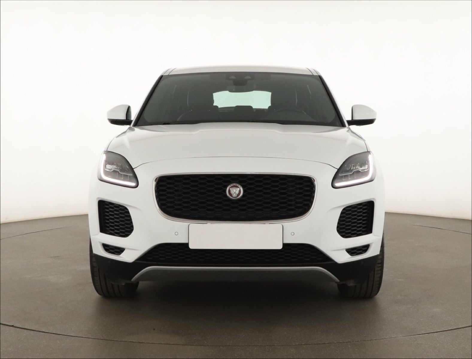 Jaguar E-Pace, P200 AWD, 4X4, Automat, Kůže - fotka 2