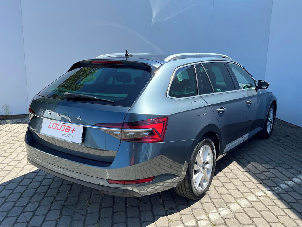 Škoda Superb, Style 1.6 TDI 88 kW - fotka 2