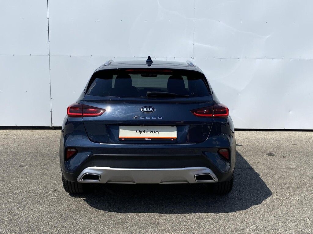 Kia XCee´d, 1.6 T-GDI 150 kW - fotka 6