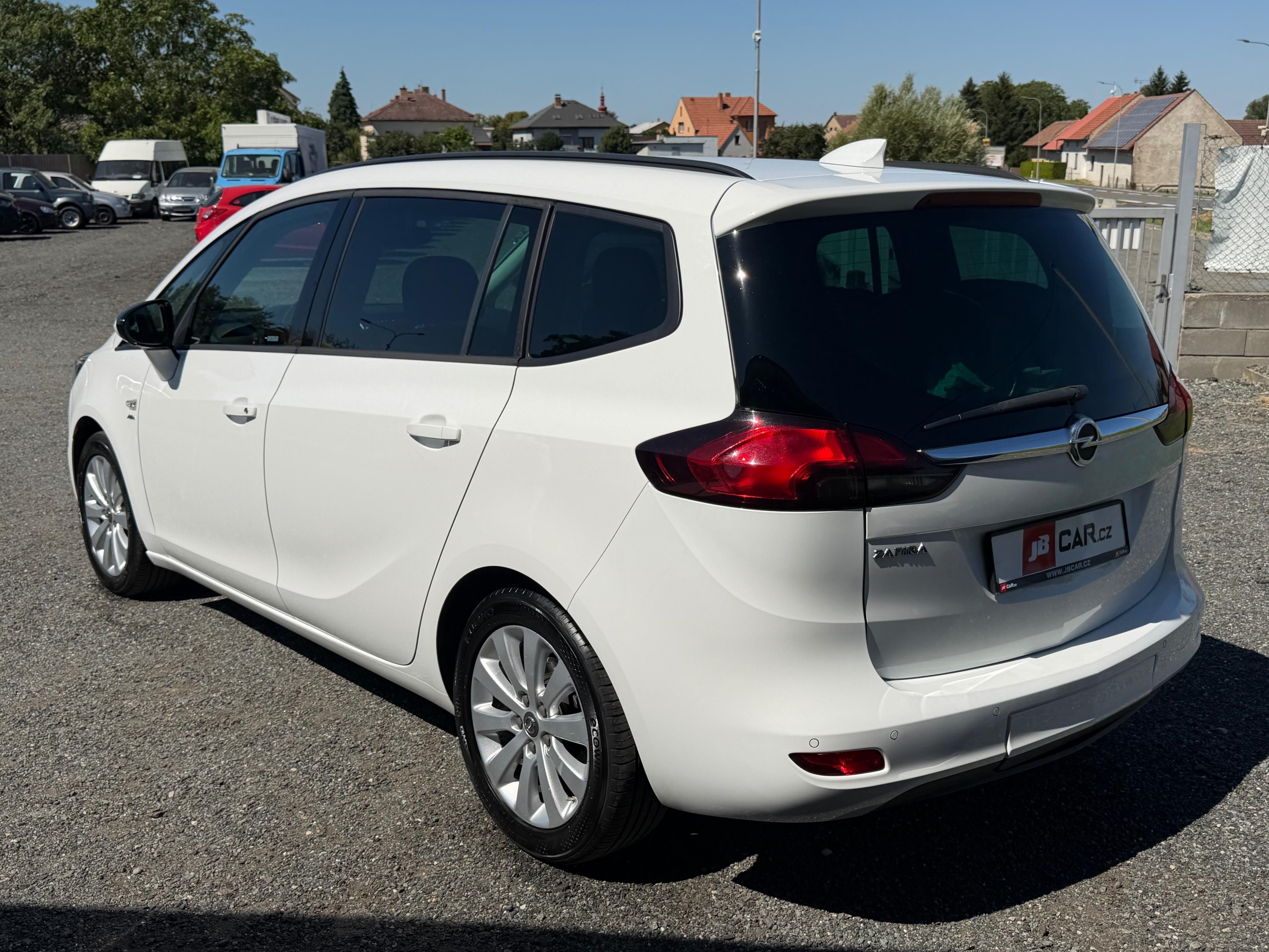 Opel Zafira, TOURER 1.6 CDTI 99KW 1.MAJITEL - fotka 4