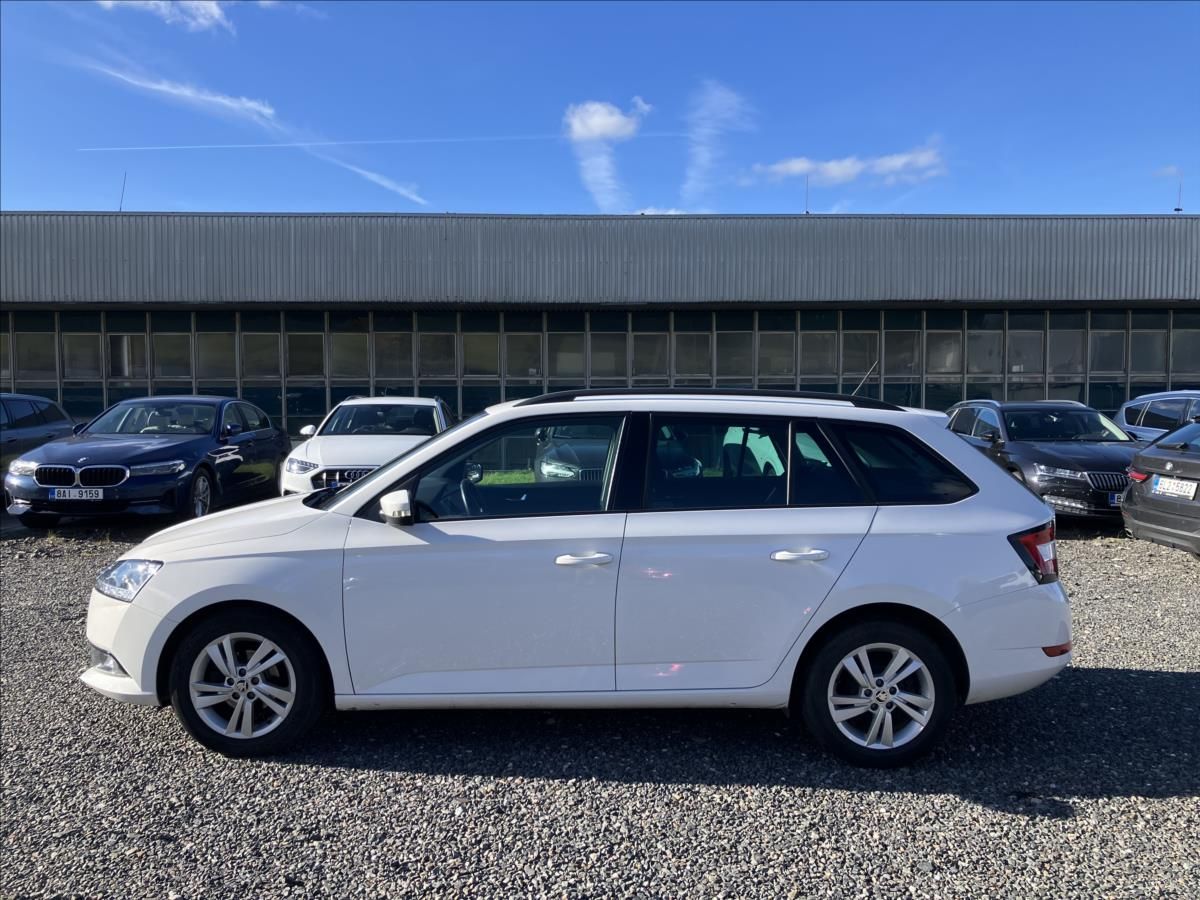 Škoda Fabia, 1,0 70 KW ABITION TOUR - fotka 3