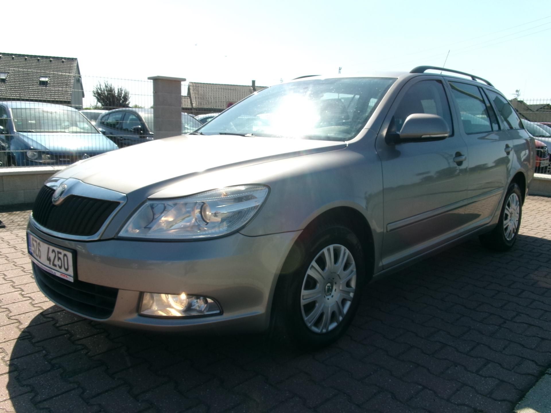 Škoda Octavia, 2,0TDI 8V KLIMA VÝHŘEV TAŽNÉ - fotka 2