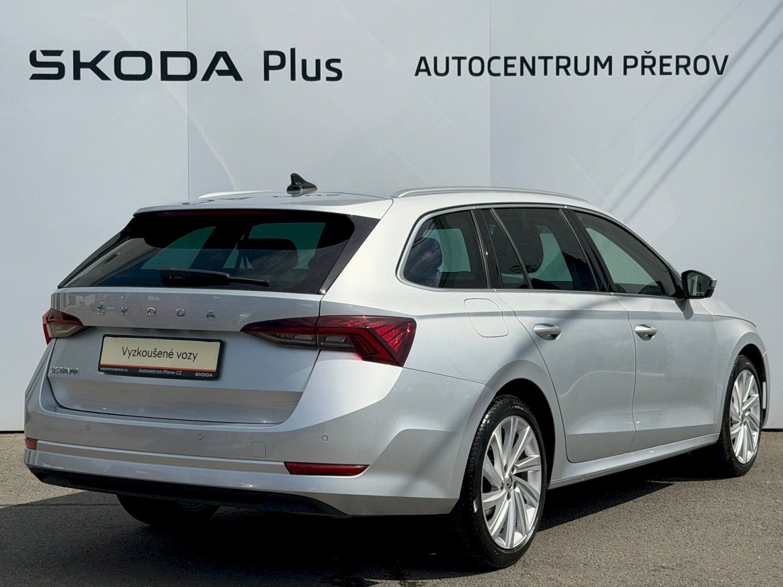 Škoda Octavia, 2.0 TDI 110kW DSG Style - fotka 2