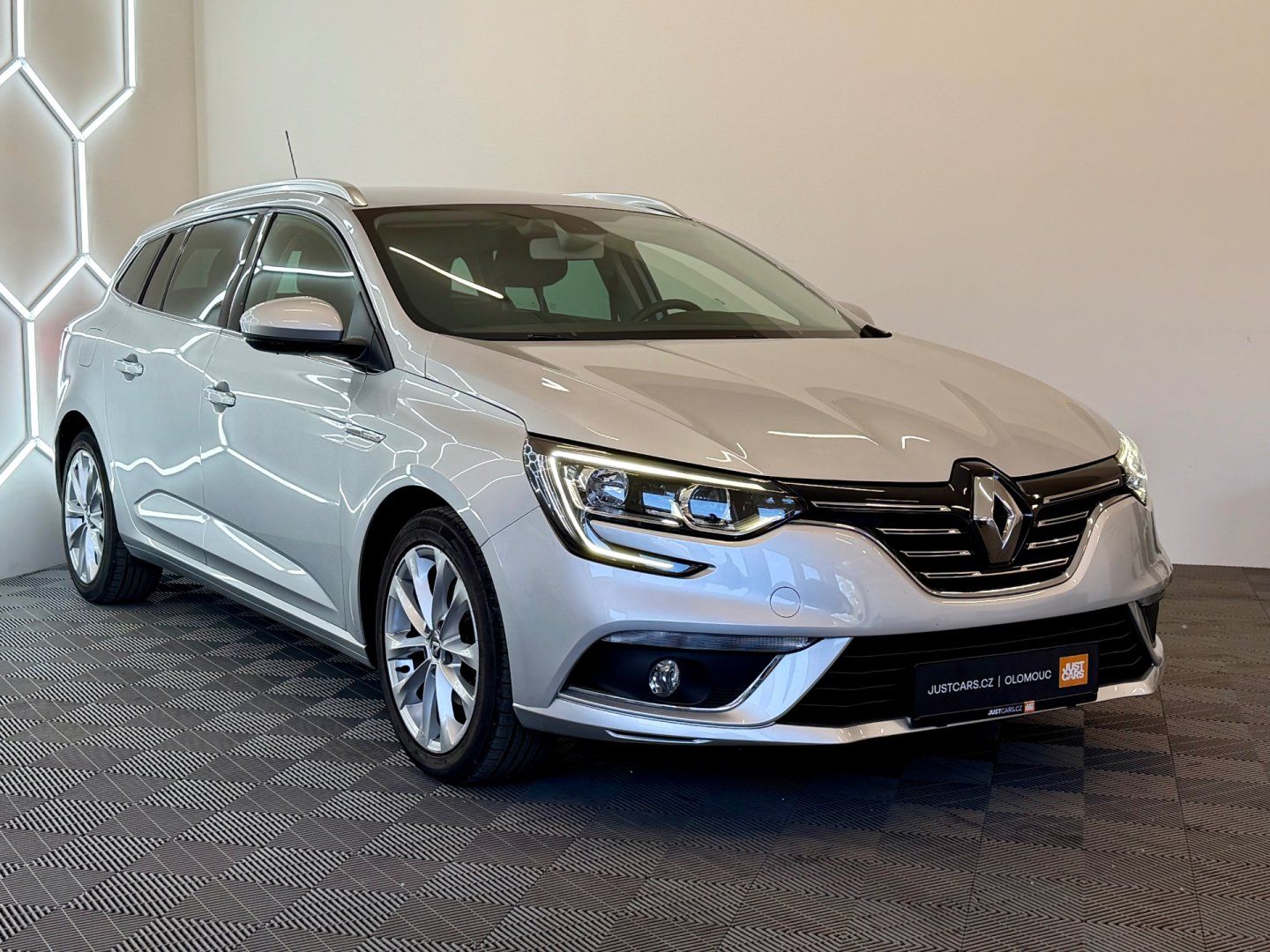 Renault Mégane, 1.2 TCe,1.MAJ. ČR, 96kW - fotka 3