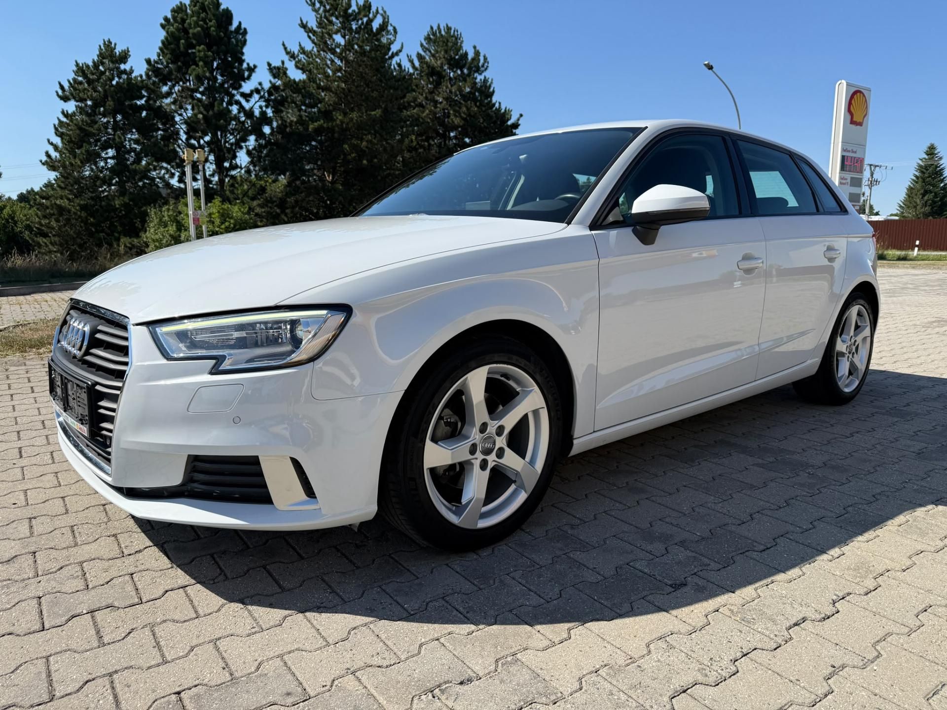 Audi A3, 1,6 TDI Sportb automat - fotka 3