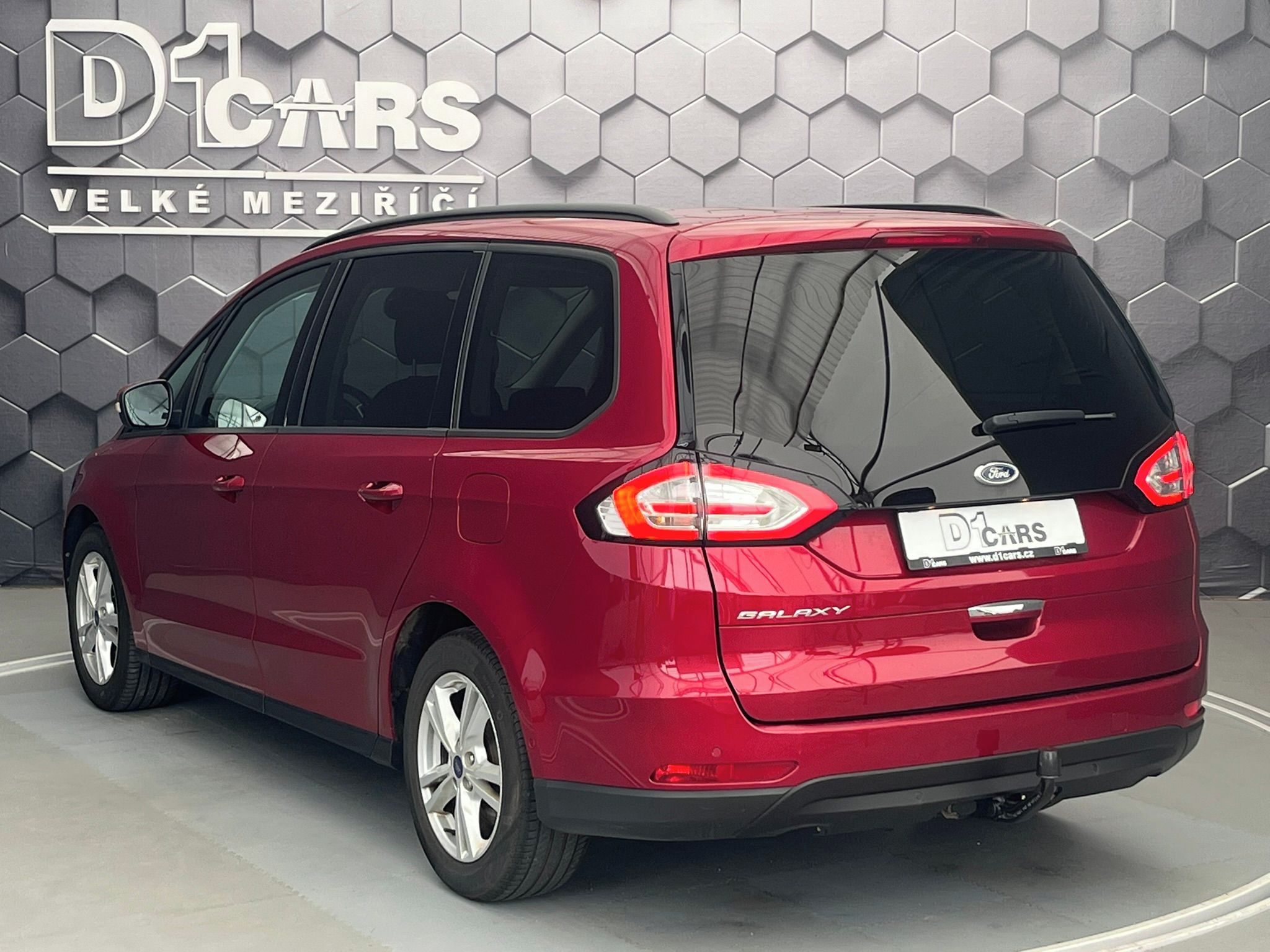 Ford Galaxy, 110 kW, tažné, 7 míst, po serv - fotka 2