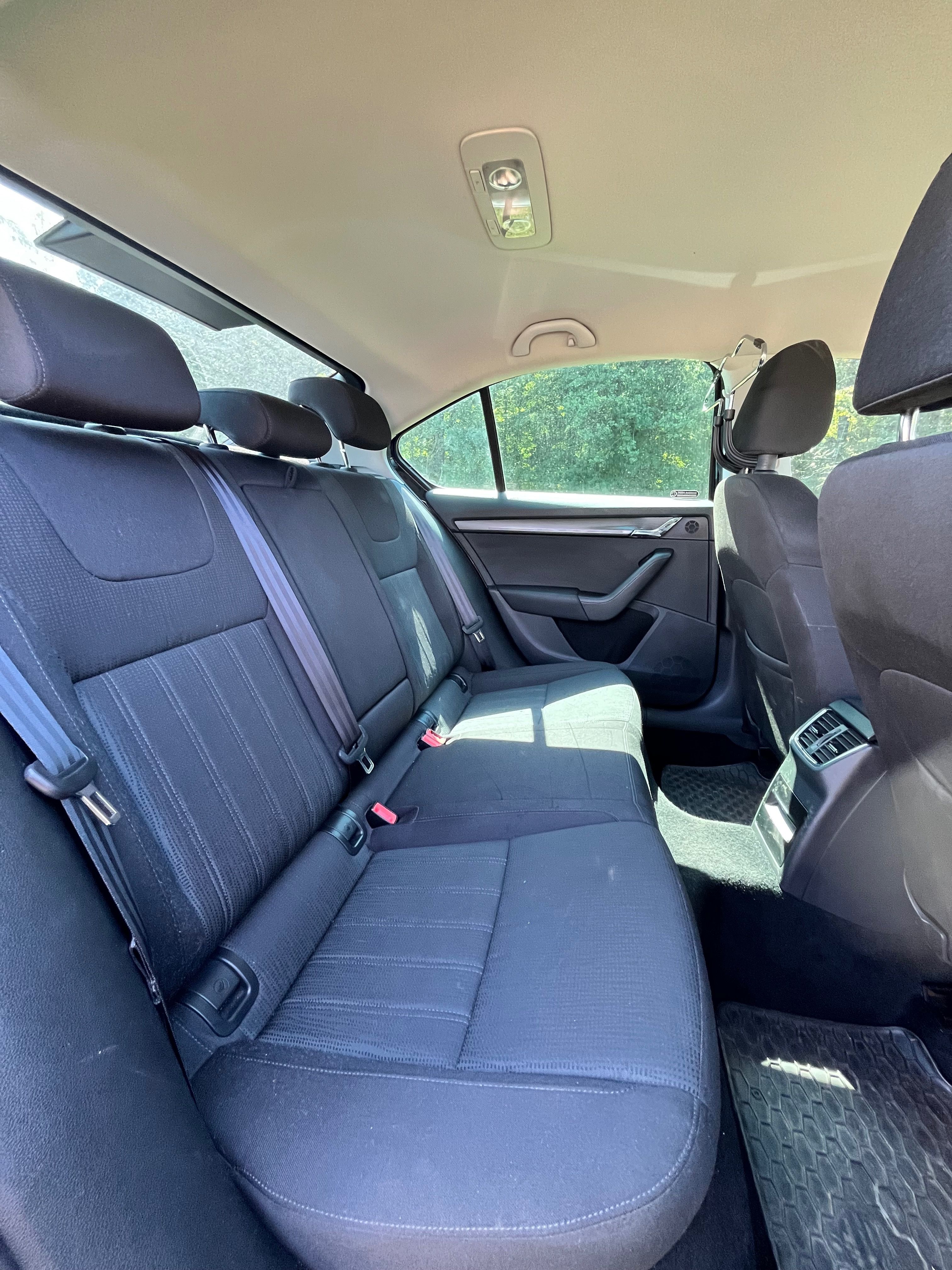 Škoda Octavia, ŠKODA OCTAVIA 1.8 TSI 132 kW - fotka 5