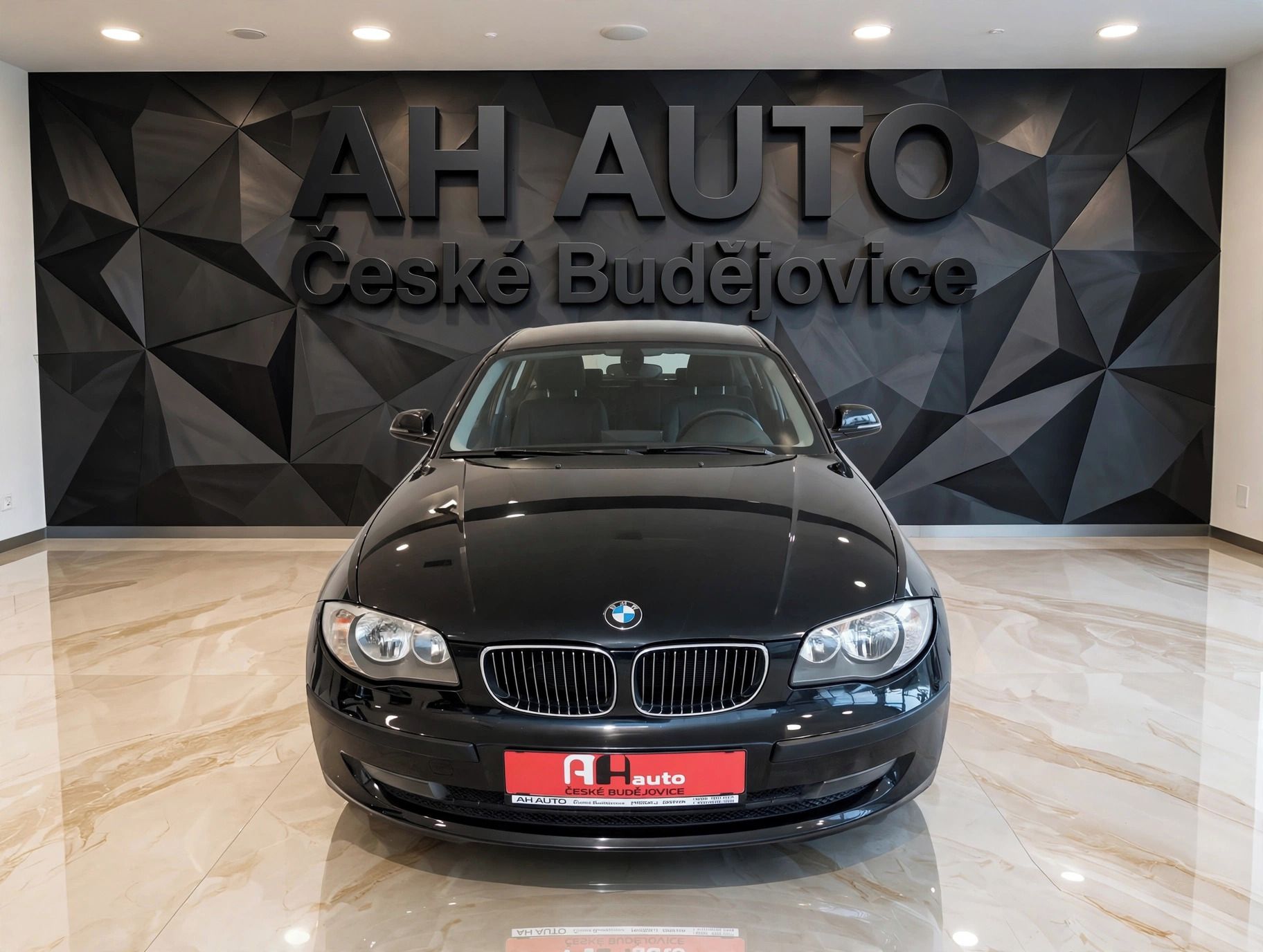 BMW Řada 1, 1.6i Sport, 90 kW, 116I, Klima - fotka 6