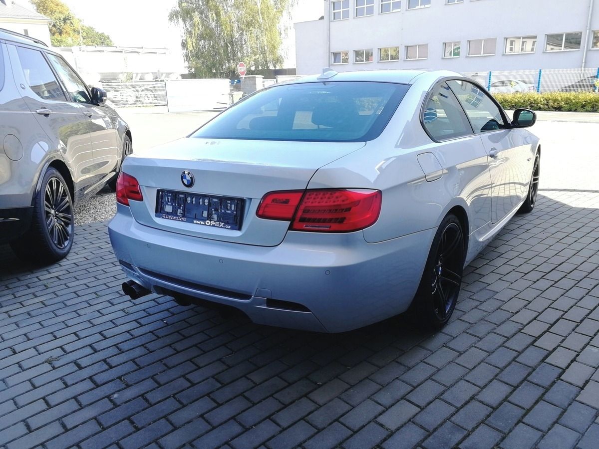 BMW Řada 3, 325i M Paket Xenon*Navi*kůže* - fotka 5