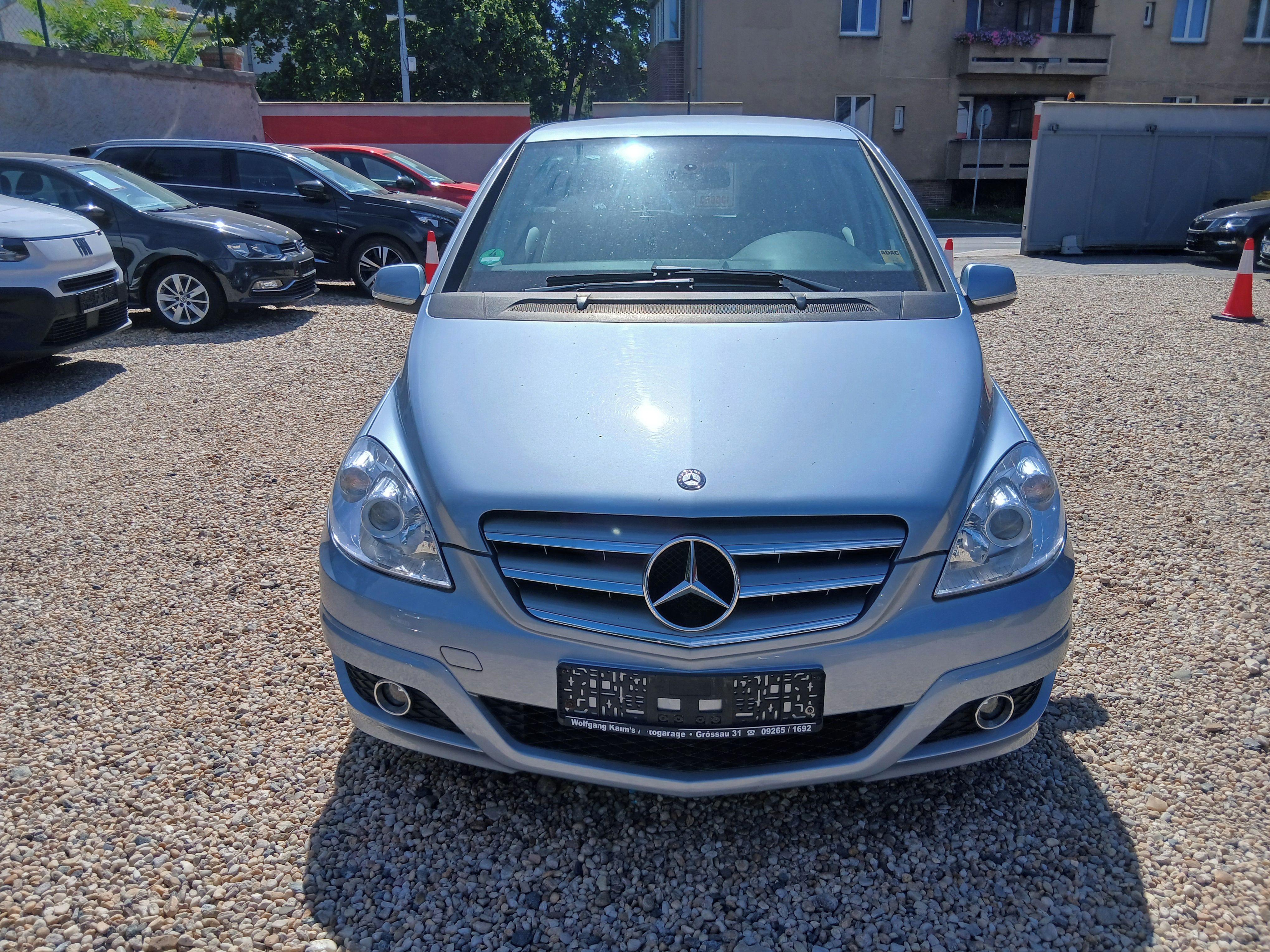 Mercedes-Benz Třídy B, B180i 85KW +Zimní kola - fotka 2