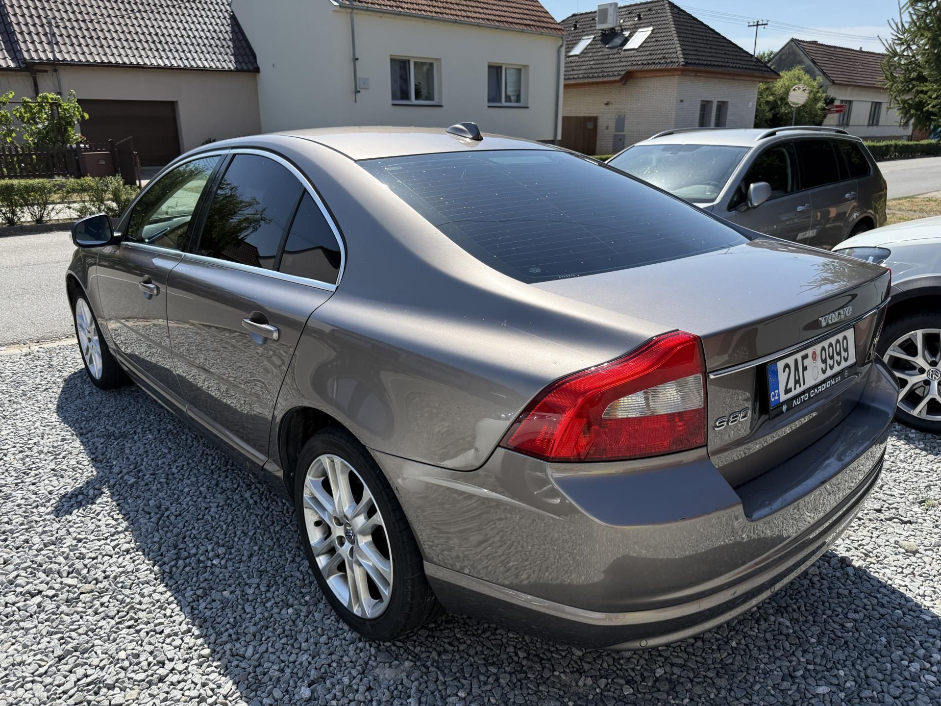Volvo S80, 2.4 D5 136 KW ALU. - fotka 3