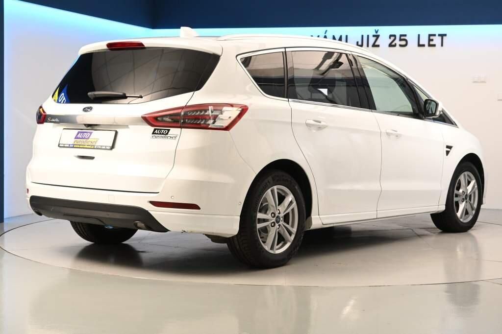 Ford S-MAX, 2.0 LED SONY ACC 7 Míst Tažné - fotka 5