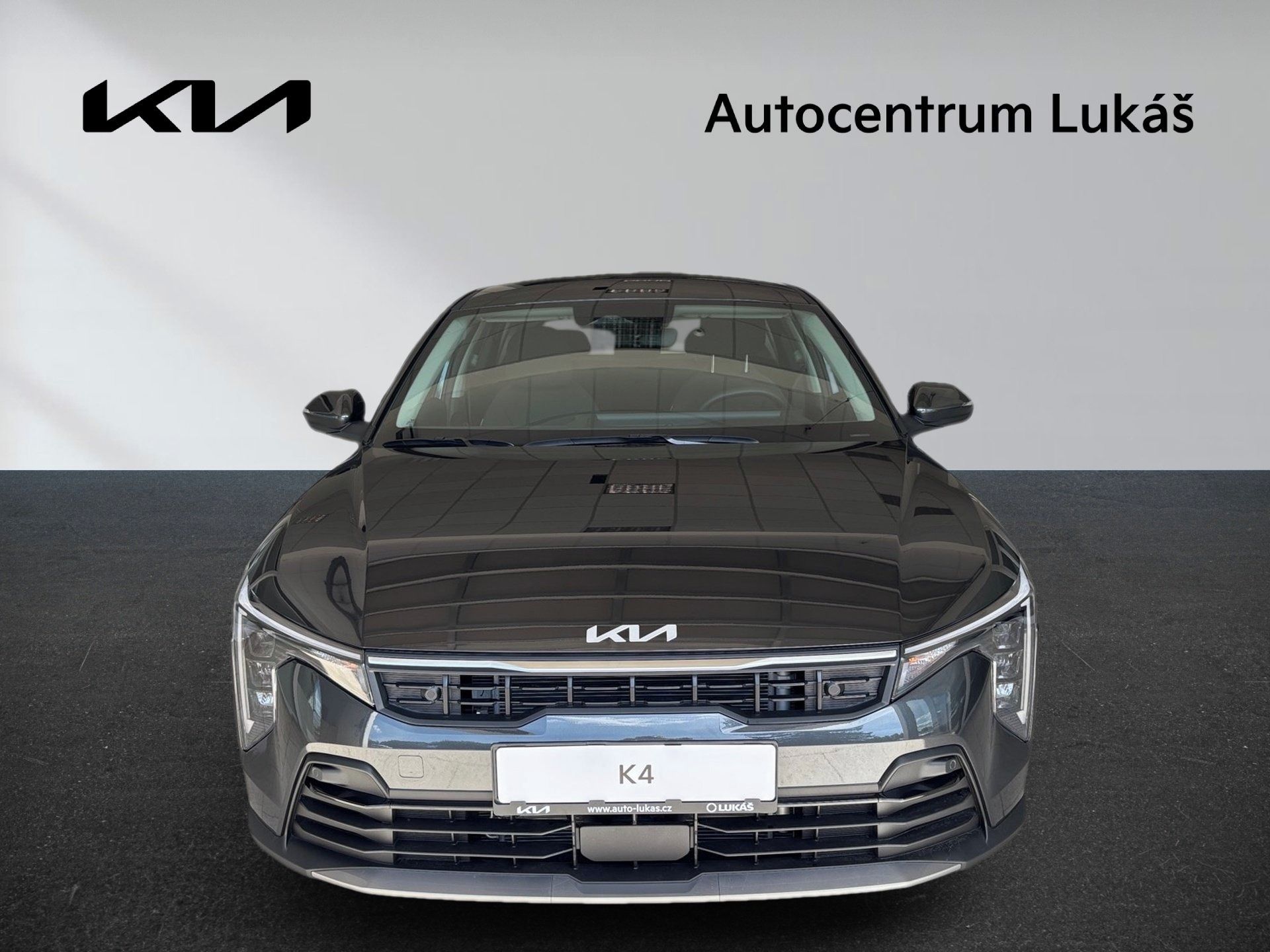 Kia K4, předváděcí vůz - fotka 2