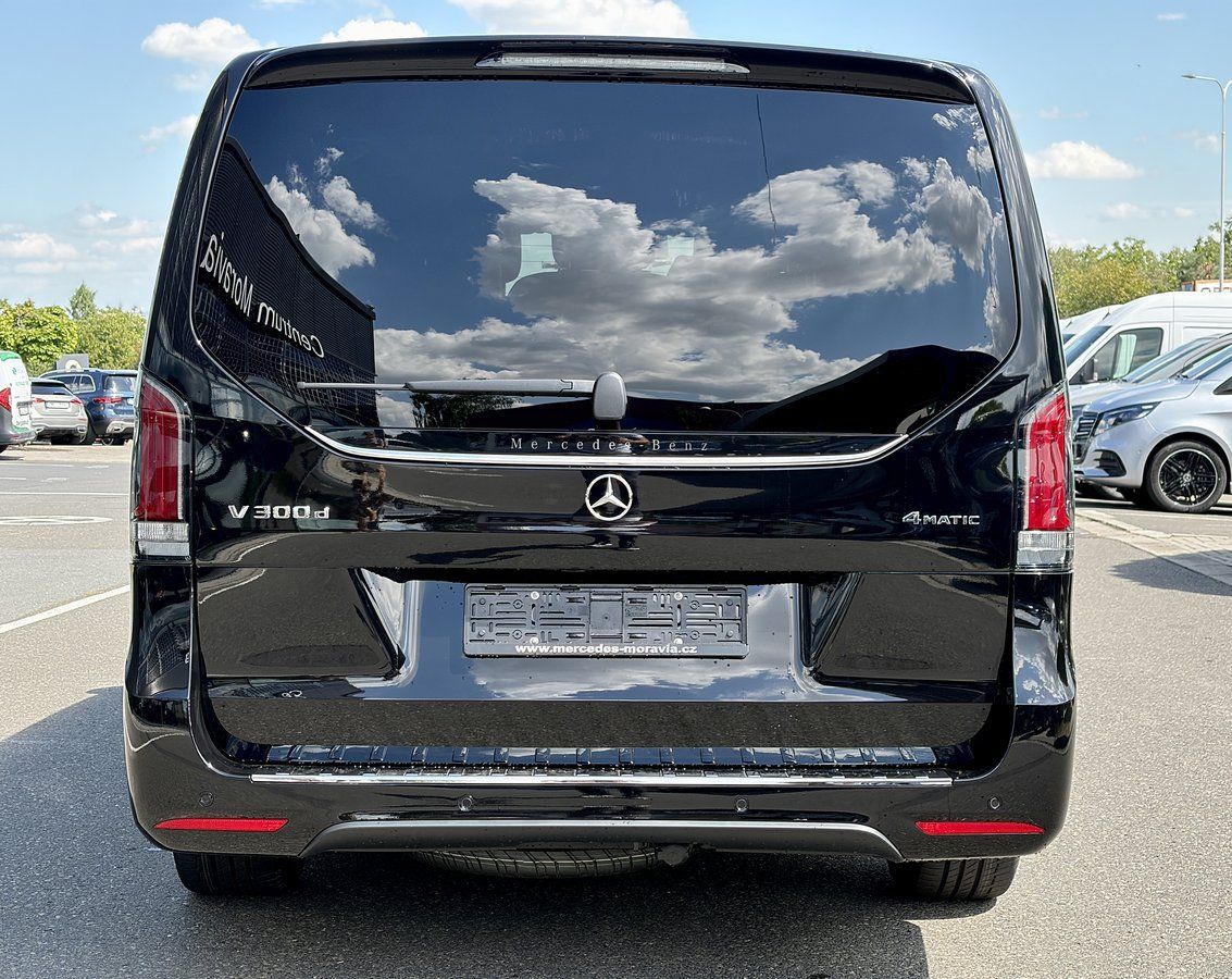 Mercedes-Benz Třídy V, 300d EXCLUSIVE AMG 4M L AIR - fotka 6
