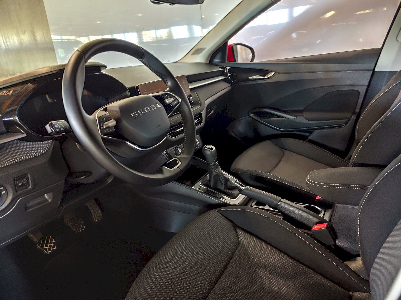 Škoda Fabia, FABIA SELECTION 1.0 MPI 59 kW - fotka 6