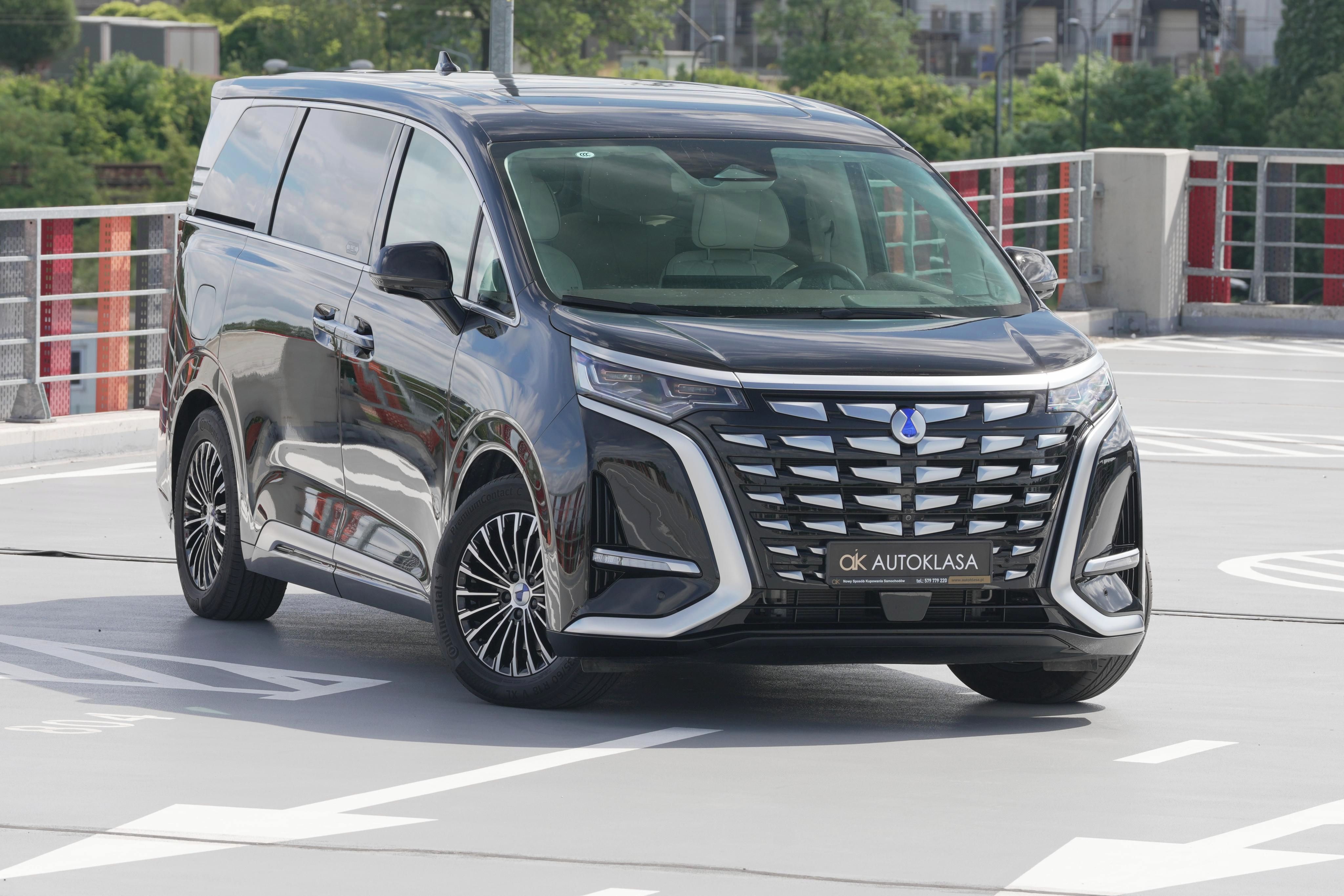 Denza D9, 1,5T PHEV - fotka 2