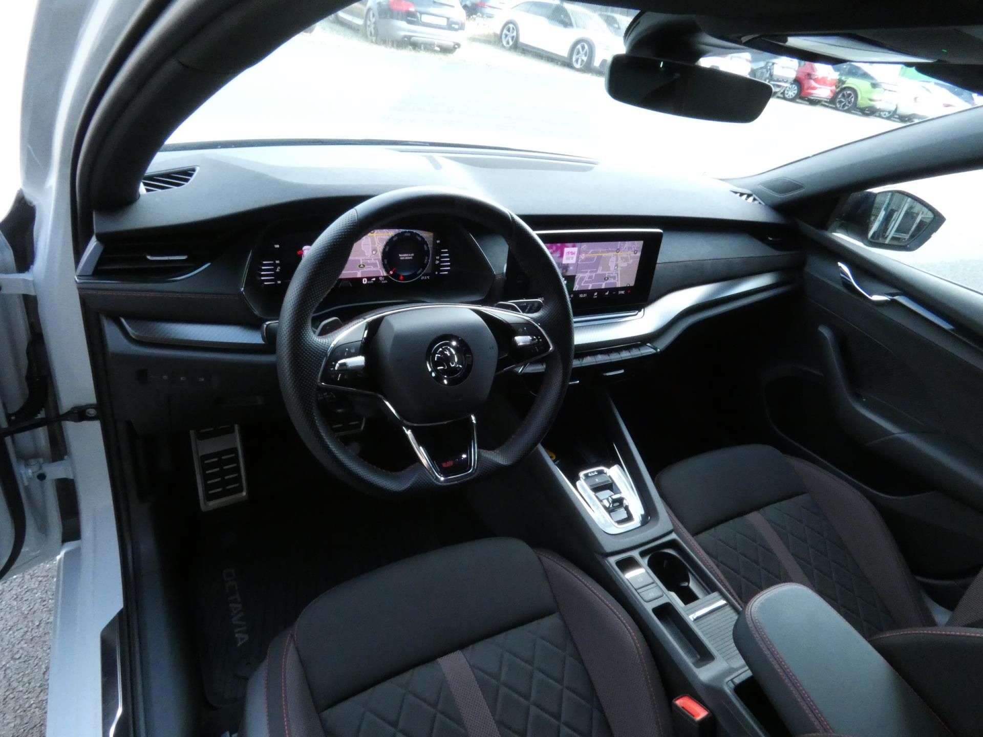 Škoda Octavia, Combi RS 2.0 TDI 147KW 4x4 - fotka 5